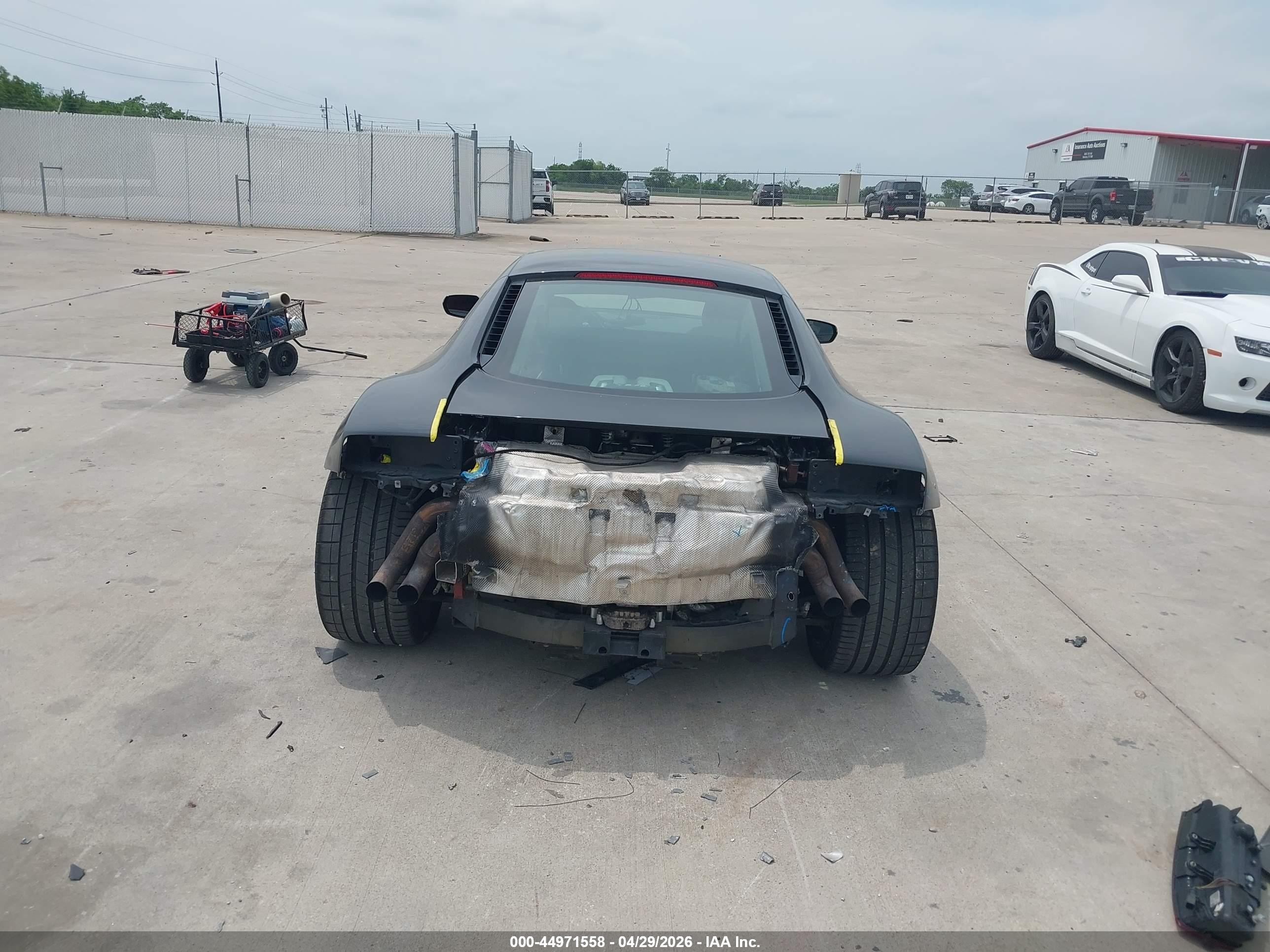 2015 Audi R8 4.2 Black vin: WUAAUAFG5F7000923
