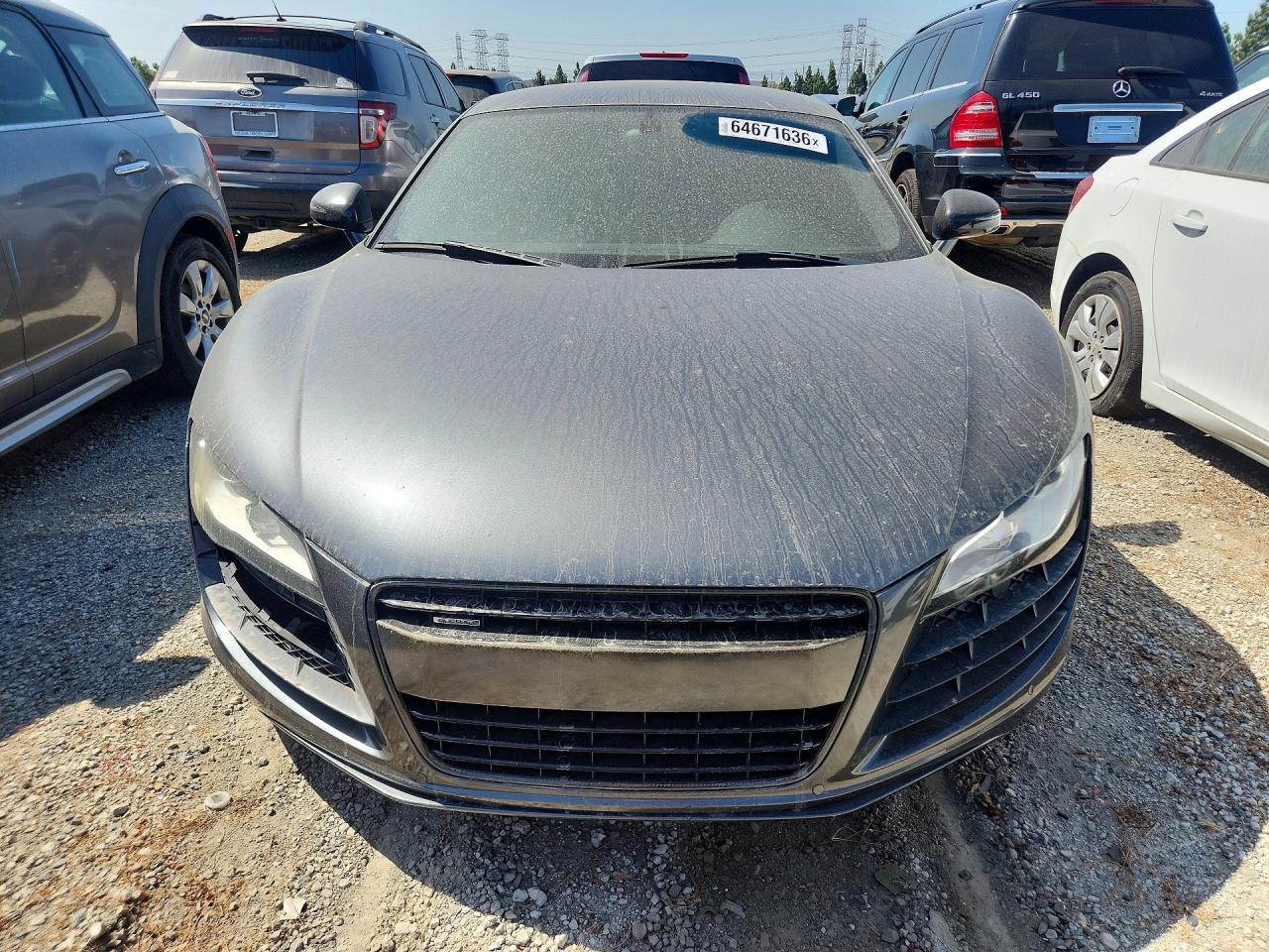 2011 Audi R8 4.2 Quattro Gray vin: WUAAUAFG9BN001627