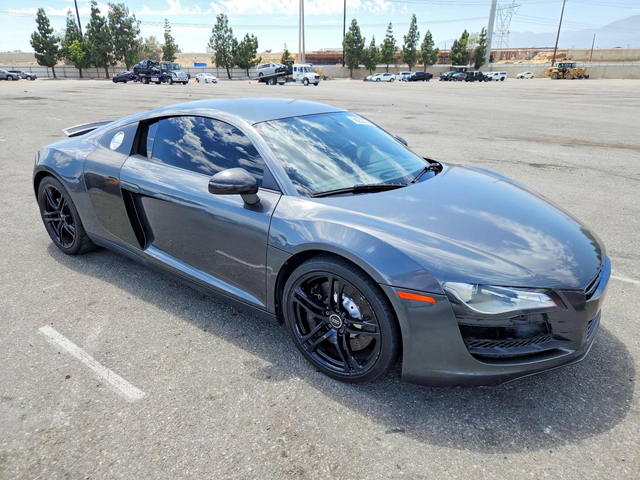 2011 Audi R8 4.2 Quattro Gray vin: WUAAUAFG9BN001627