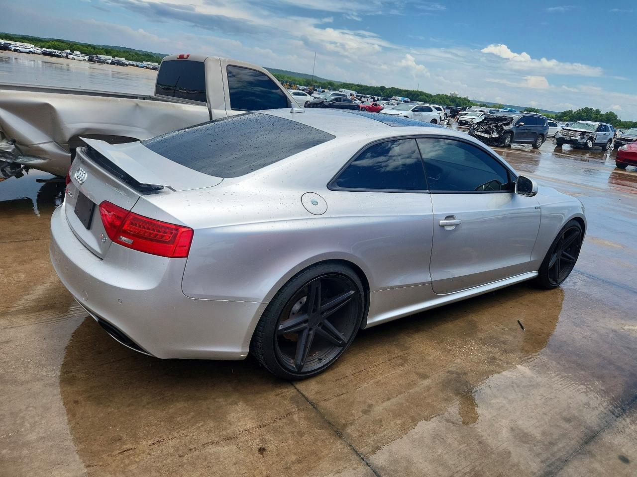 2013 Audi Rs5 Silver vin: WUAC6AFR0DA902481