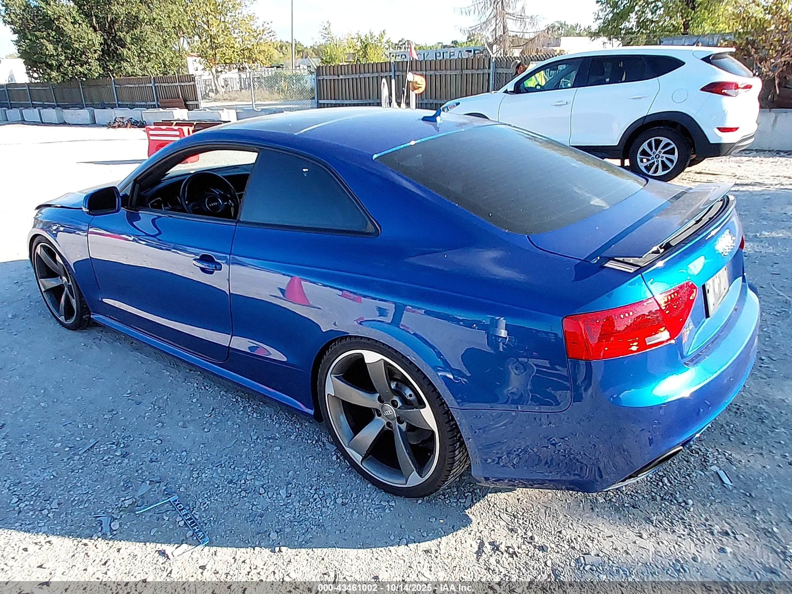 2014 Audi Rs 5 4.2 Синий vin: WUAC6AFR4EA900590