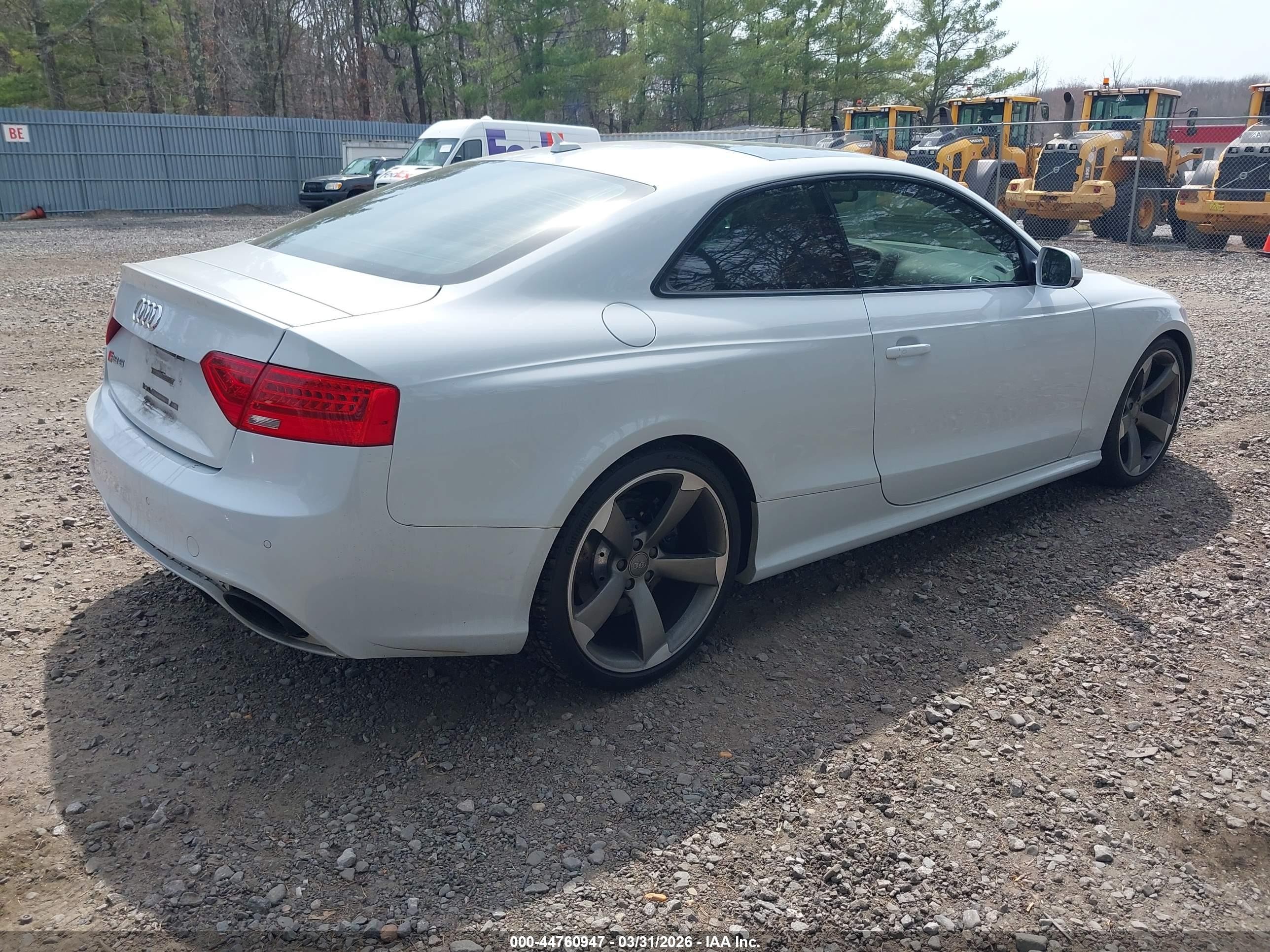 2014 Audi Rs 5 4.2 White vin: WUAC6AFR6EA900283