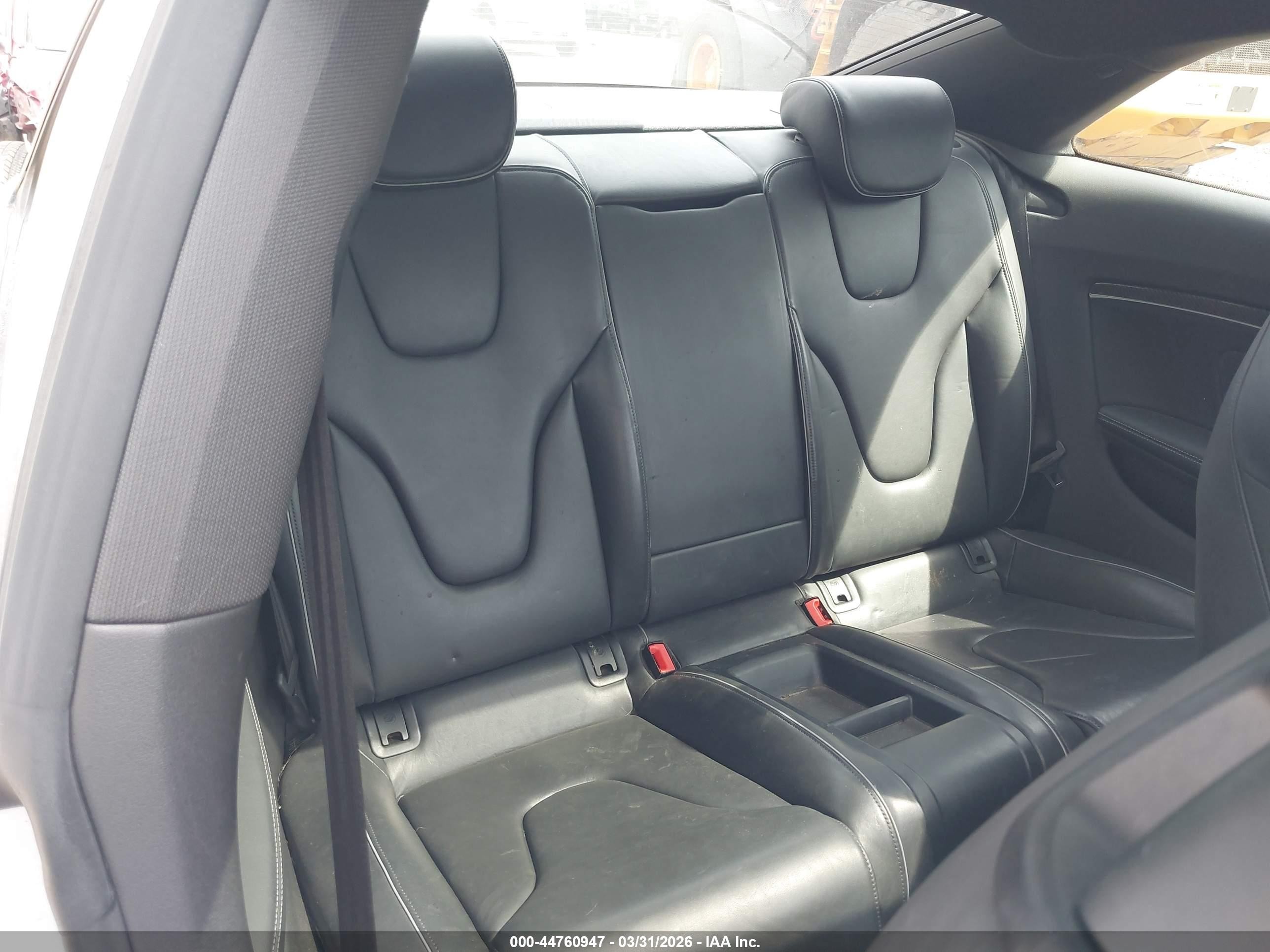 2014 Audi Rs 5 4.2 White vin: WUAC6AFR6EA900283