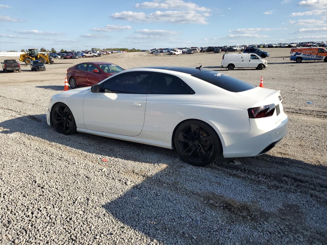 2014 Audi Rs5 White vin: WUAC6AFRXEA901422