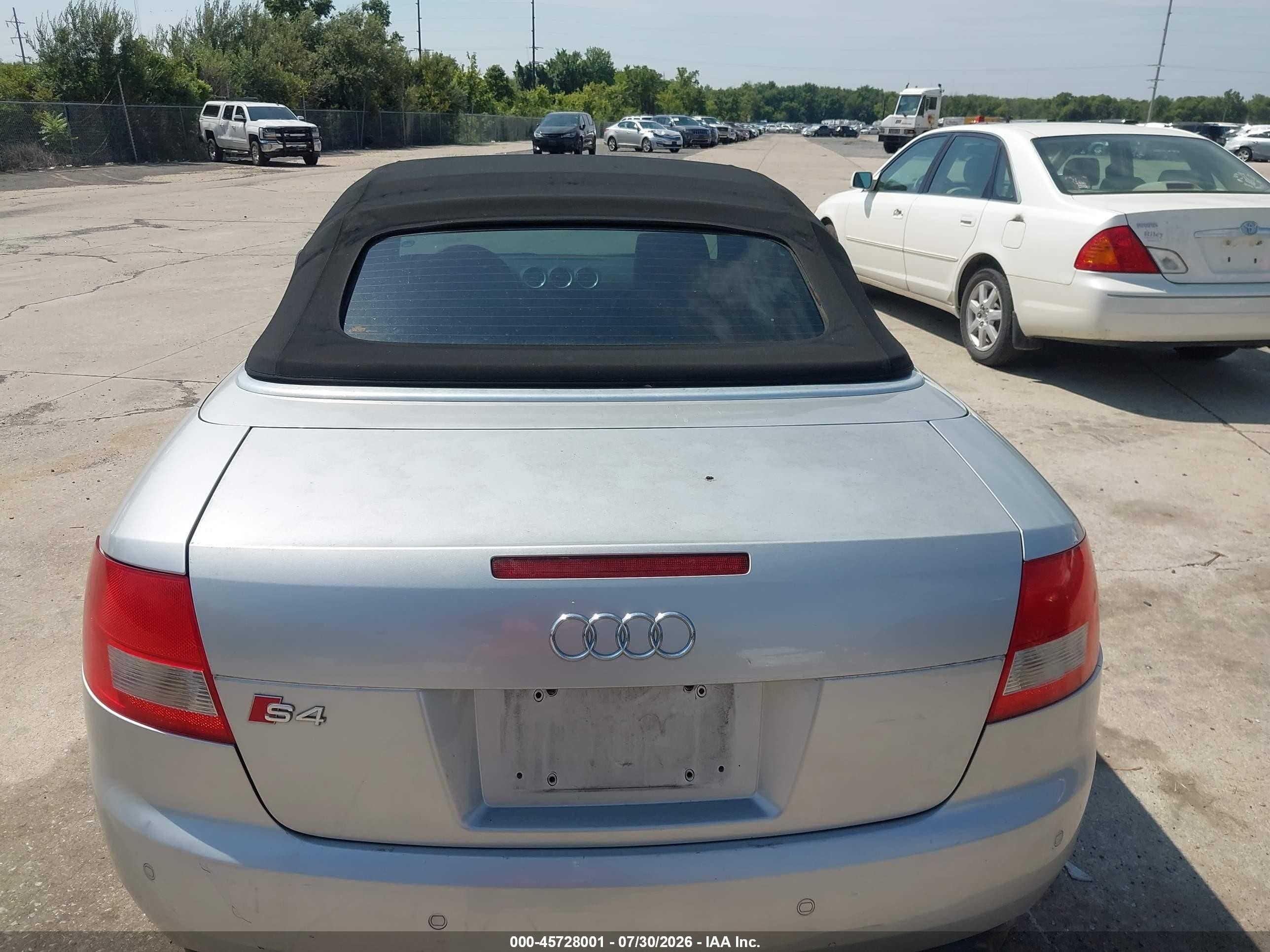 2006 Audi S4   Silver vin: WUARL48H36K900147