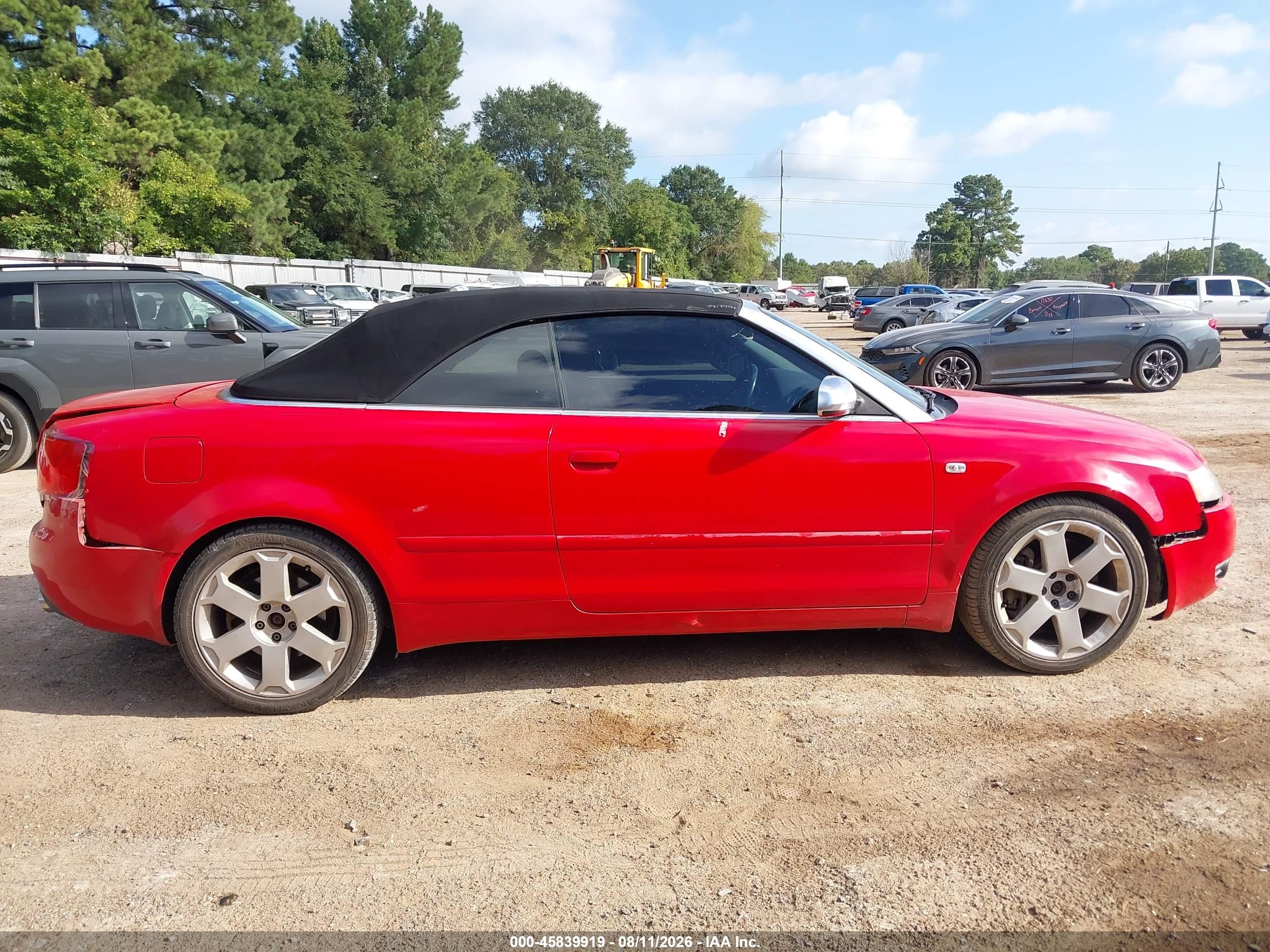 2005 Audi S4   Red vin: WUARL48H45K902178