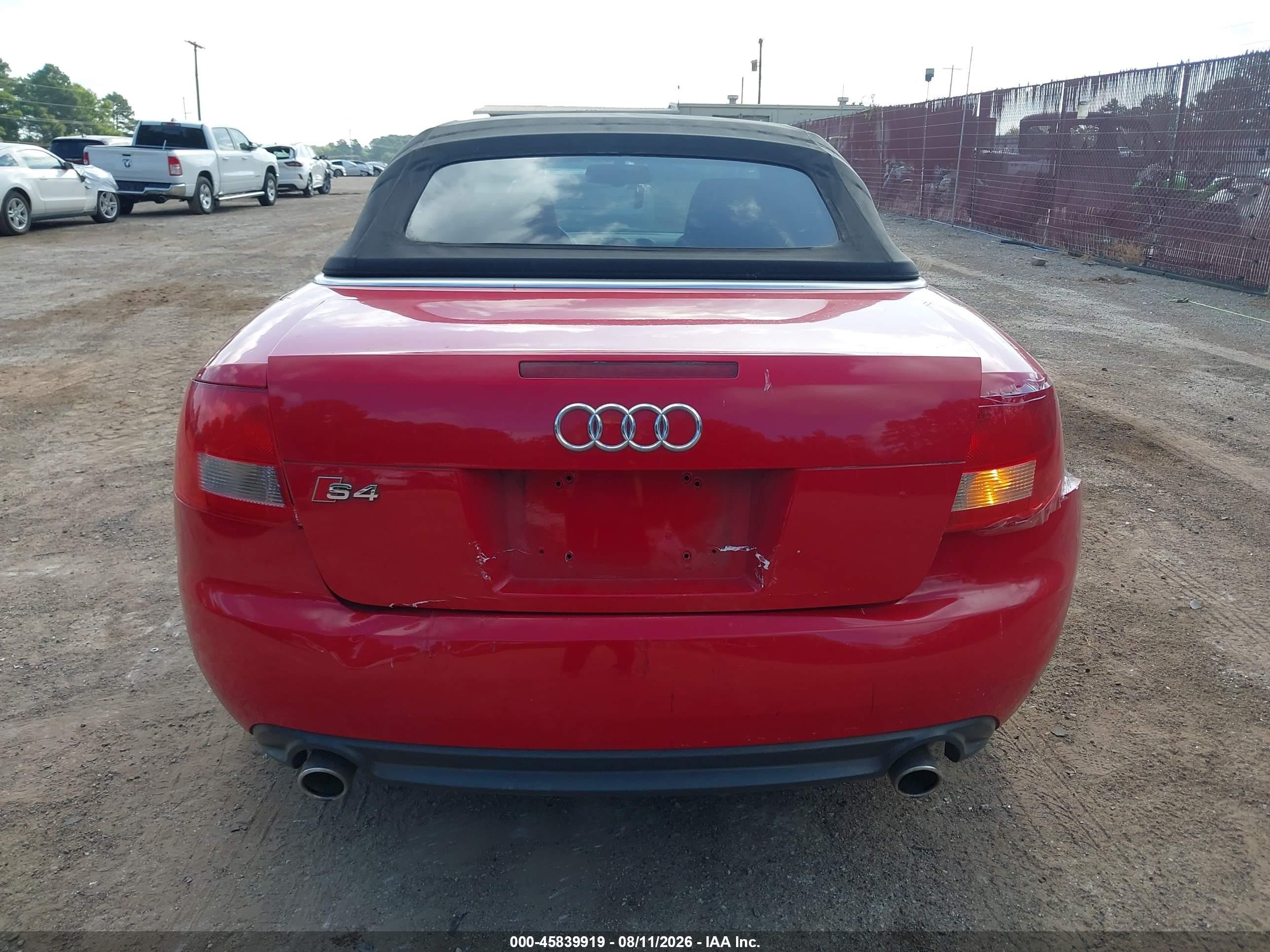 2005 Audi S4   Red vin: WUARL48H45K902178