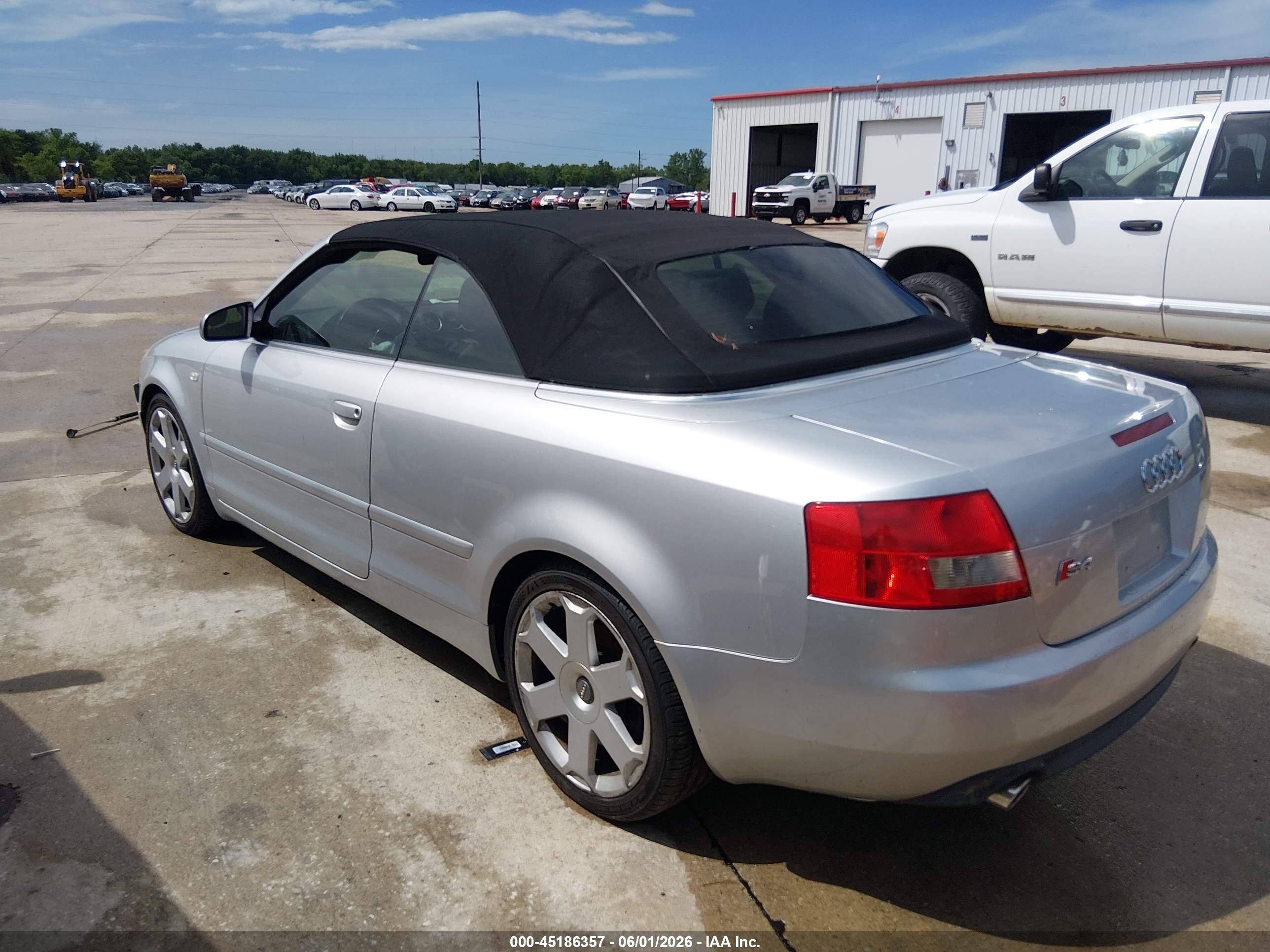2005 Audi S4   Gray vin: WUARL48H75K901557