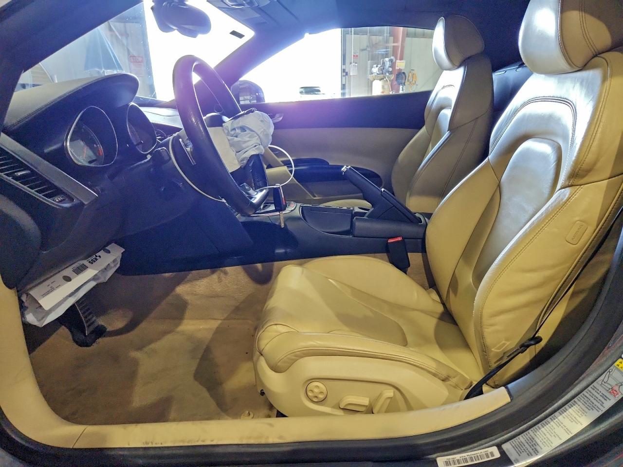 2012 Audi R8 4.2 Quattro Gray vin: WUASUAFG3CN002388