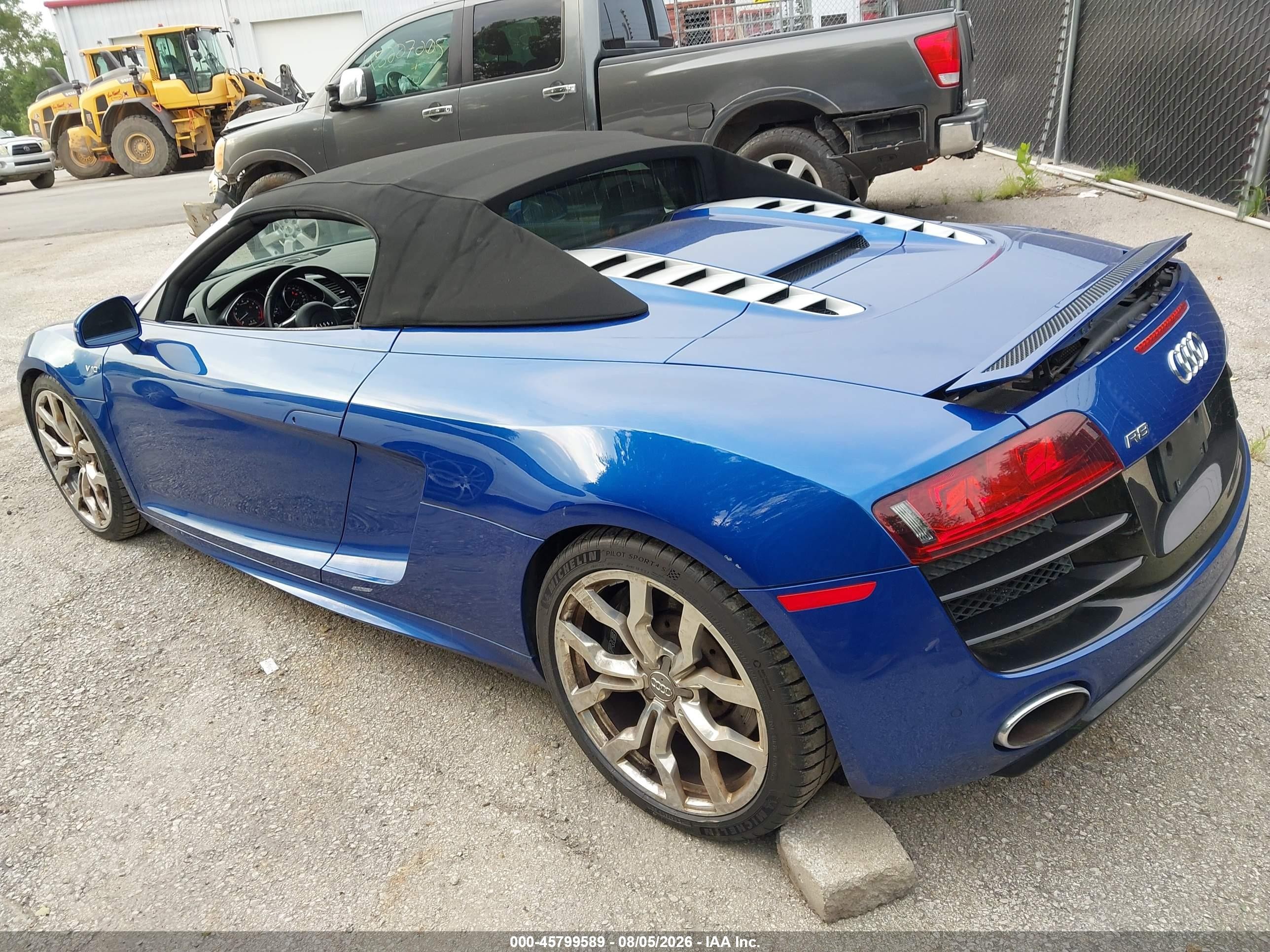 2011 Audi R8 5.2 Blue vin: WUAVNAFG9BN003098