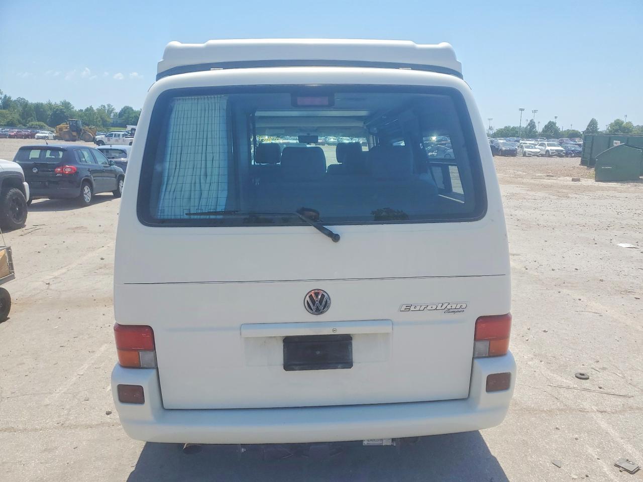1999 Volkswagen Eurovan Camper White vin: WV2EH2702XH068152