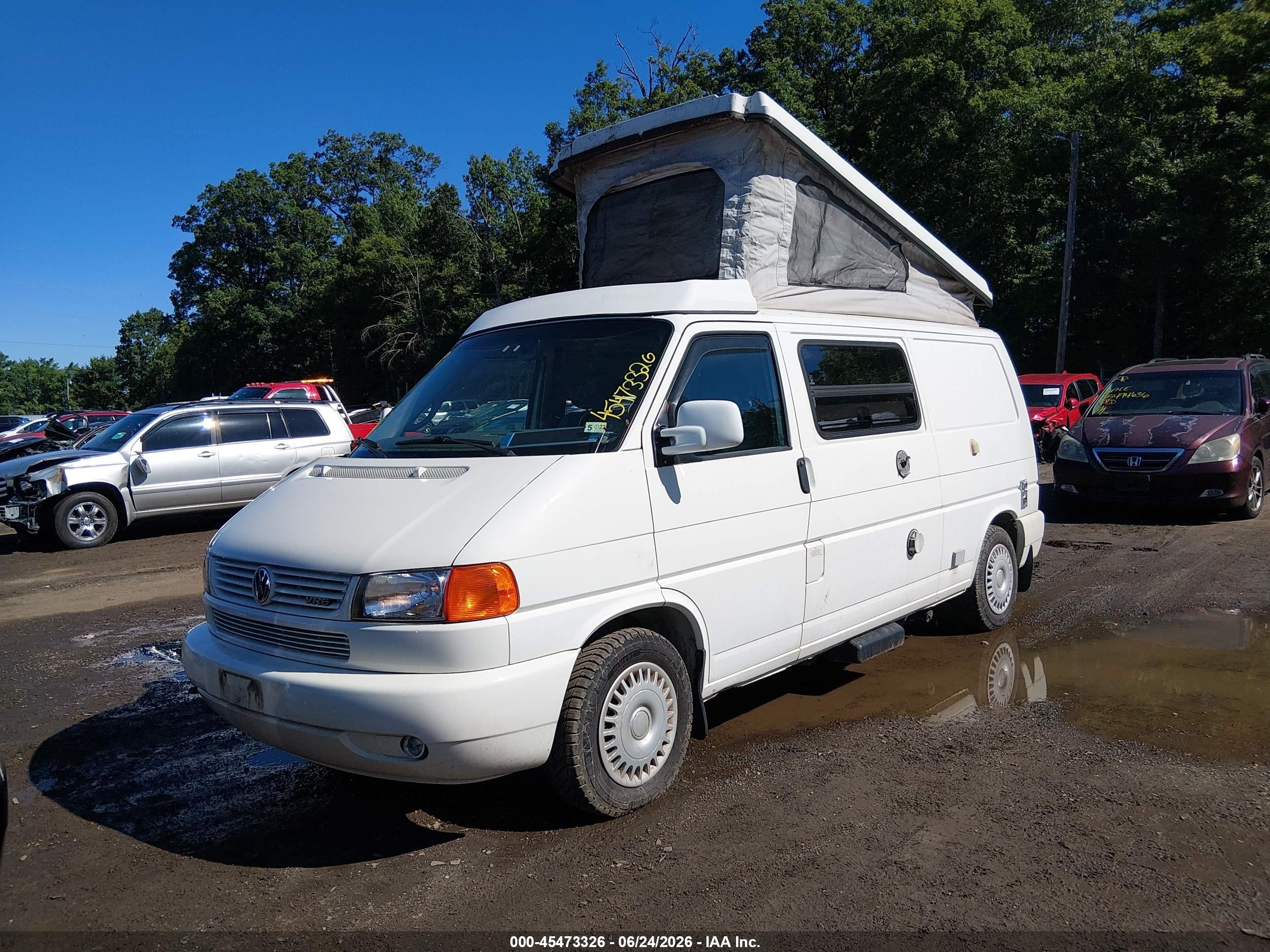 1999 Volkswagen Eurovan Mv White vin: WV2EH2704XH118596