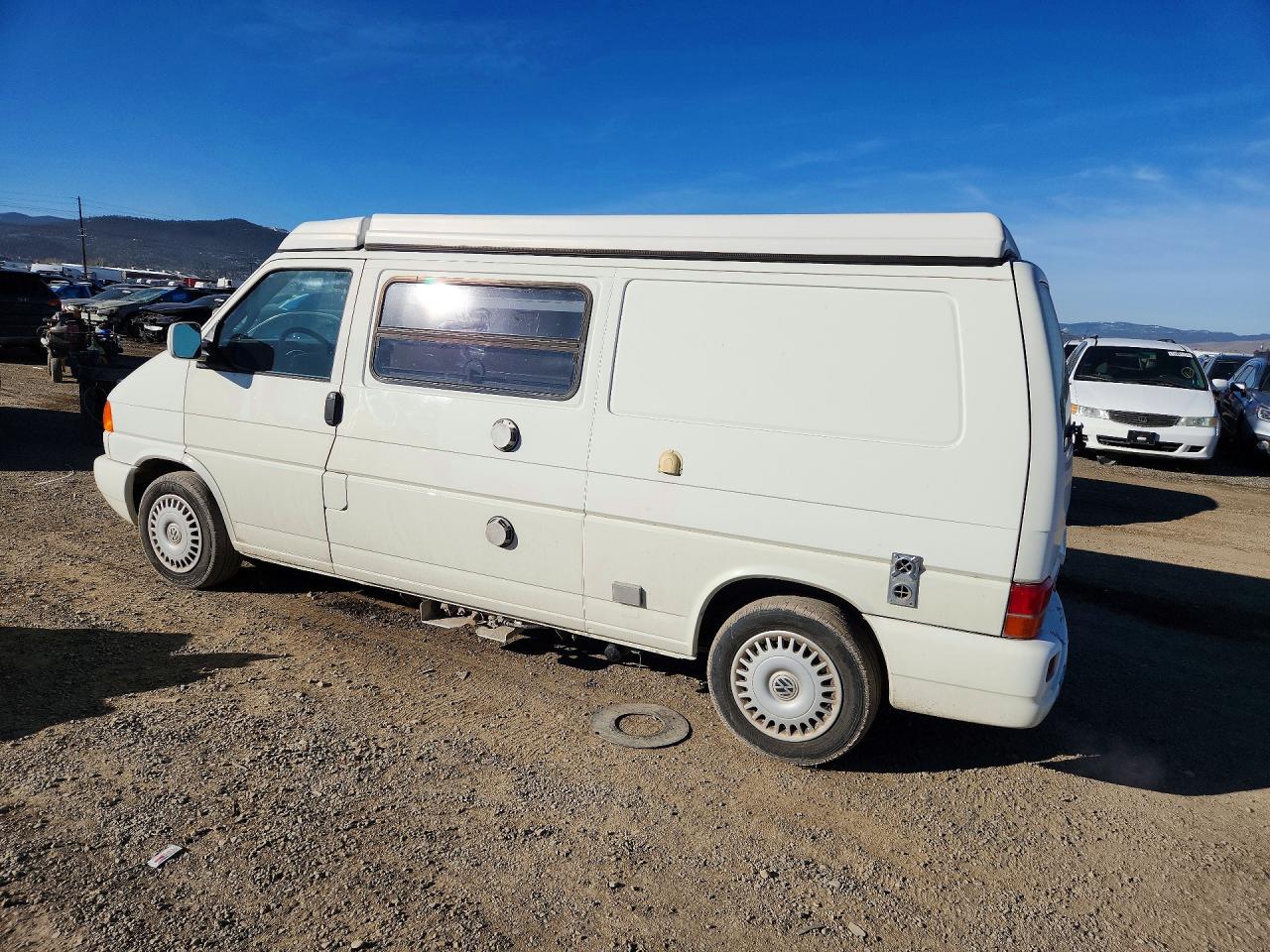 1999 Volkswagen Eurovan Camper Белый vin: WV2EH8702XH000646