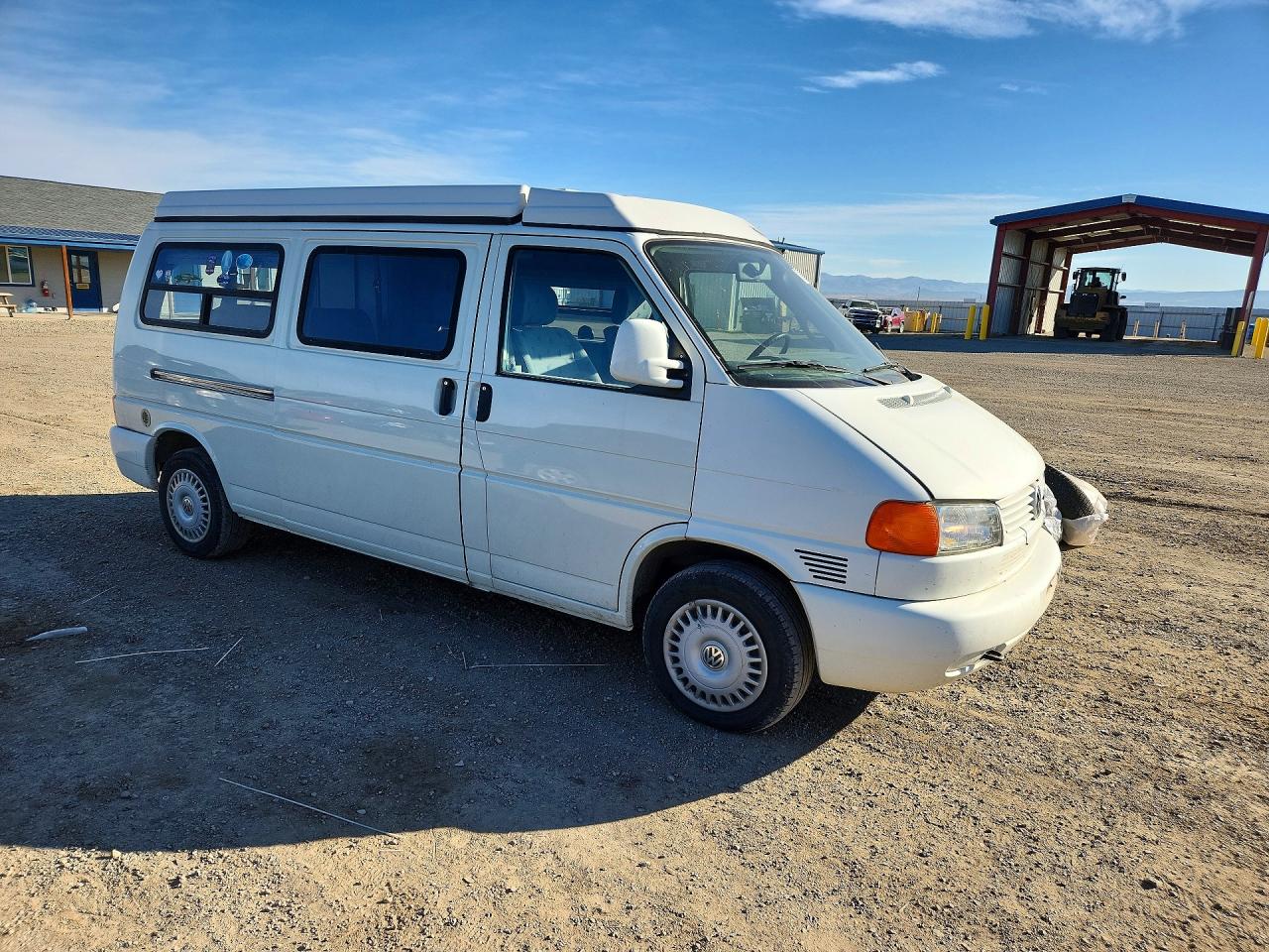1999 Volkswagen Eurovan Camper Белый vin: WV2EH8702XH000646