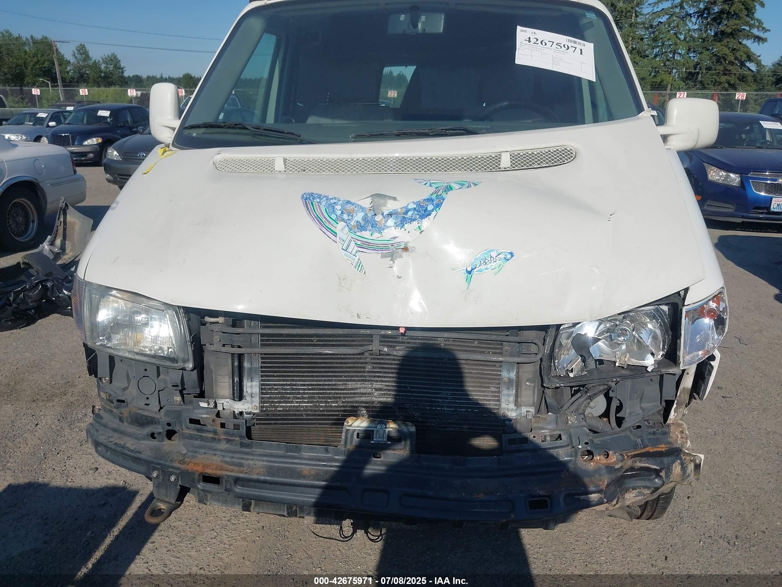 1999 Volkswagen Eurovan Mv Белый vin: WV2EH8707XH000531