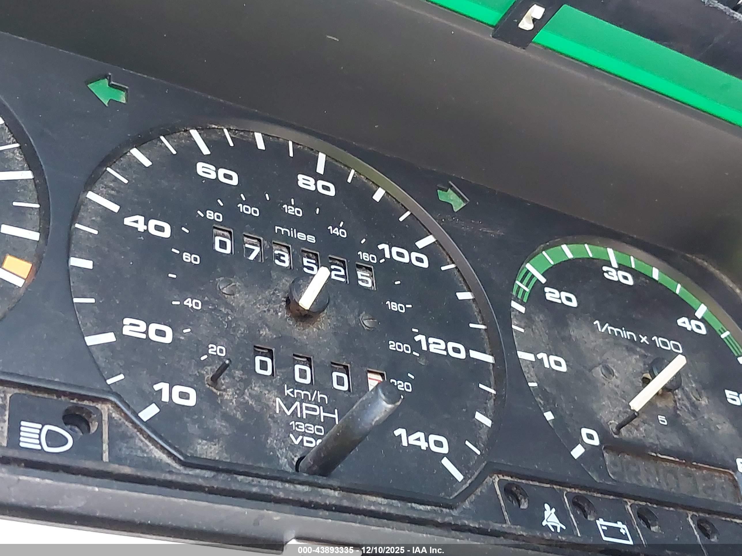 1993 Volkswagen Eurovan Cl Серебряный vin: WV2HC0700PH063435
