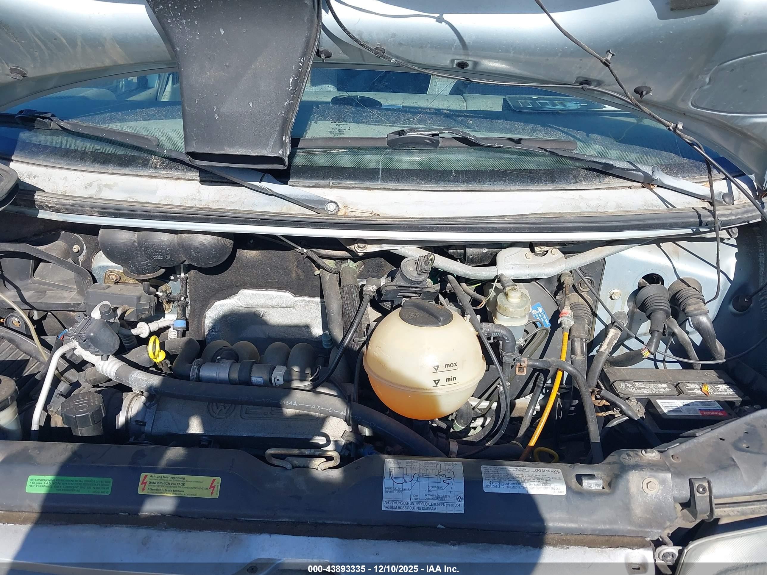 1993 Volkswagen Eurovan Cl Серебряный vin: WV2HC0700PH063435
