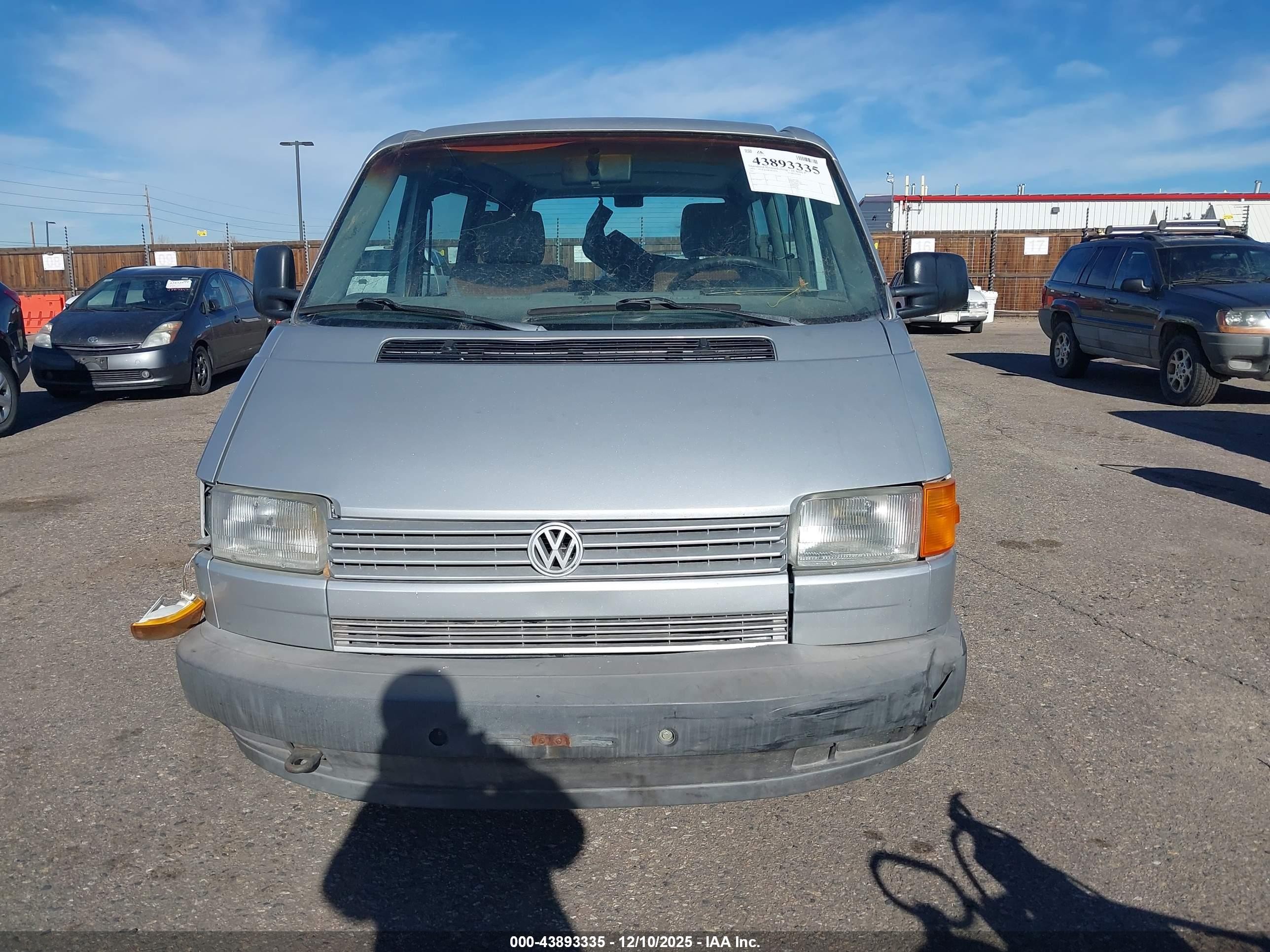 1993 Volkswagen Eurovan Cl Серебряный vin: WV2HC0700PH063435