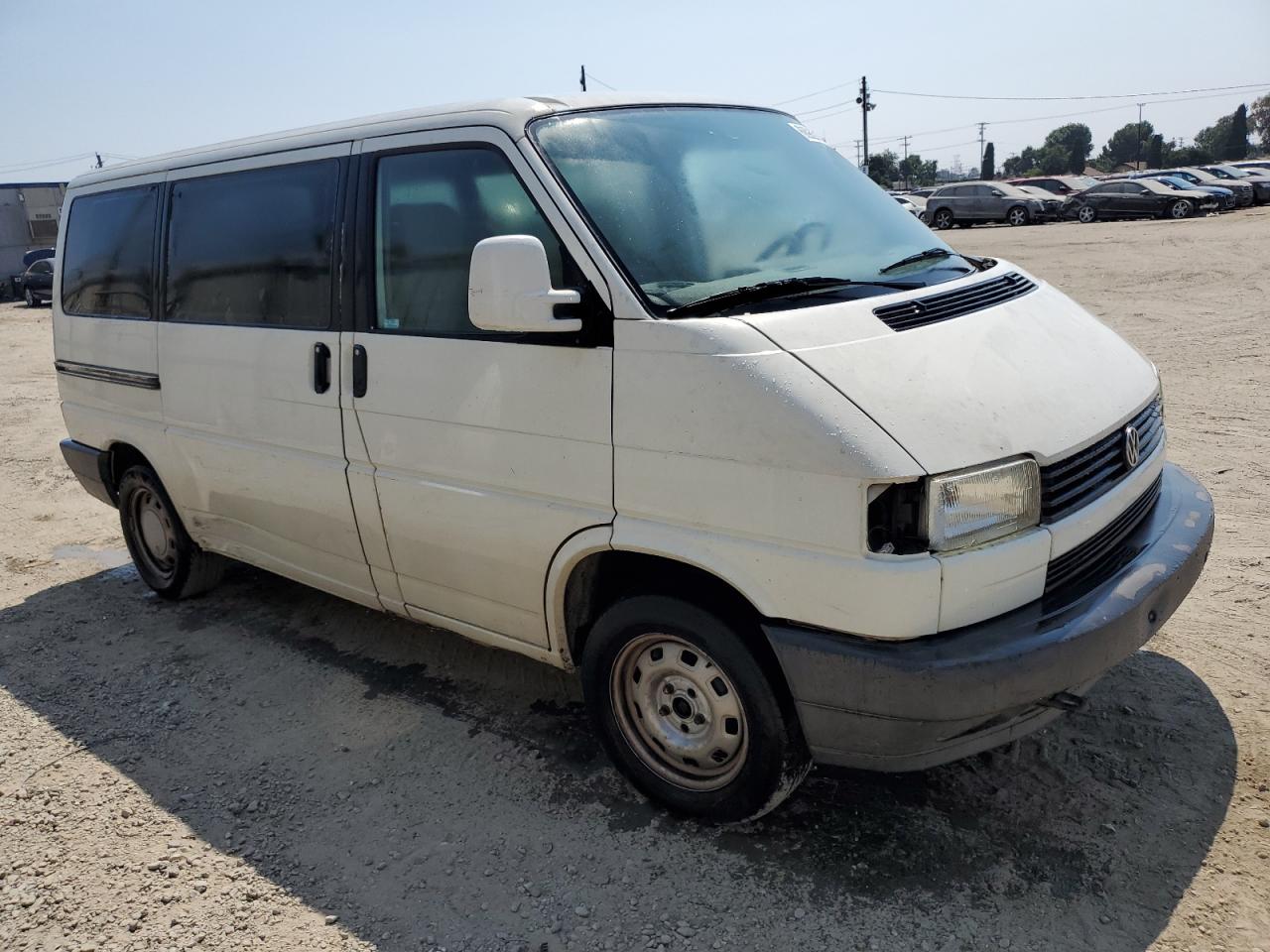 1993 Volkswagen Eurovan Cl   Белый vin: WV2HD0706PH003480