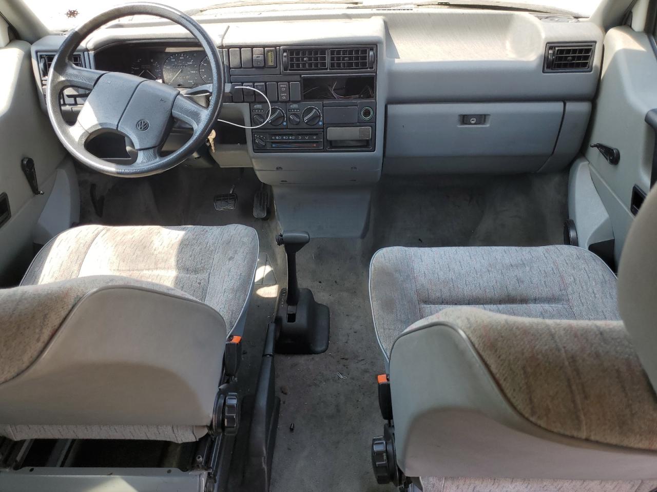1993 Volkswagen Eurovan Cl   Белый vin: WV2HD0706PH003480