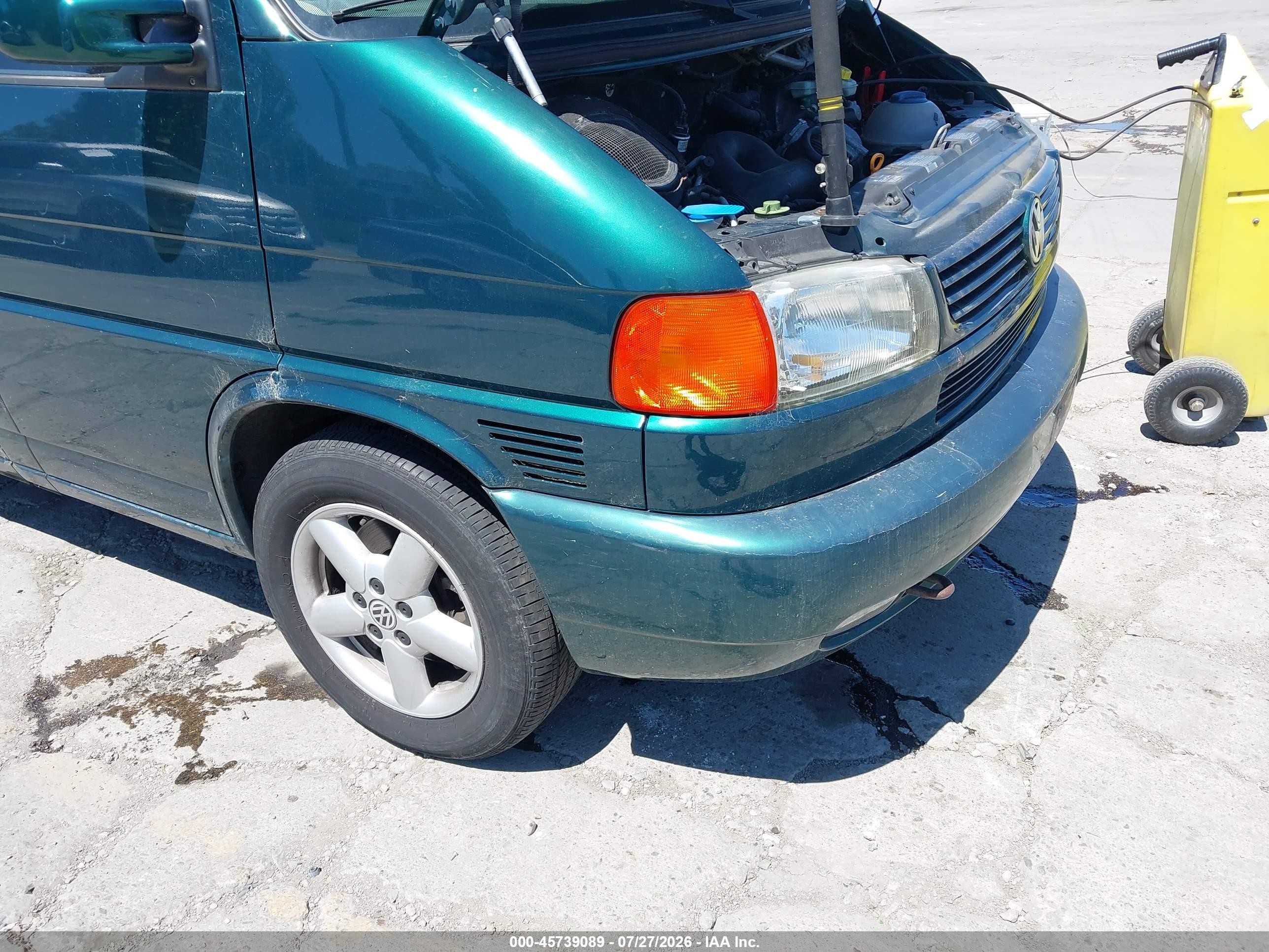 2002 Volkswagen Eurovan Gls Green vin: WV2KB47002H061841