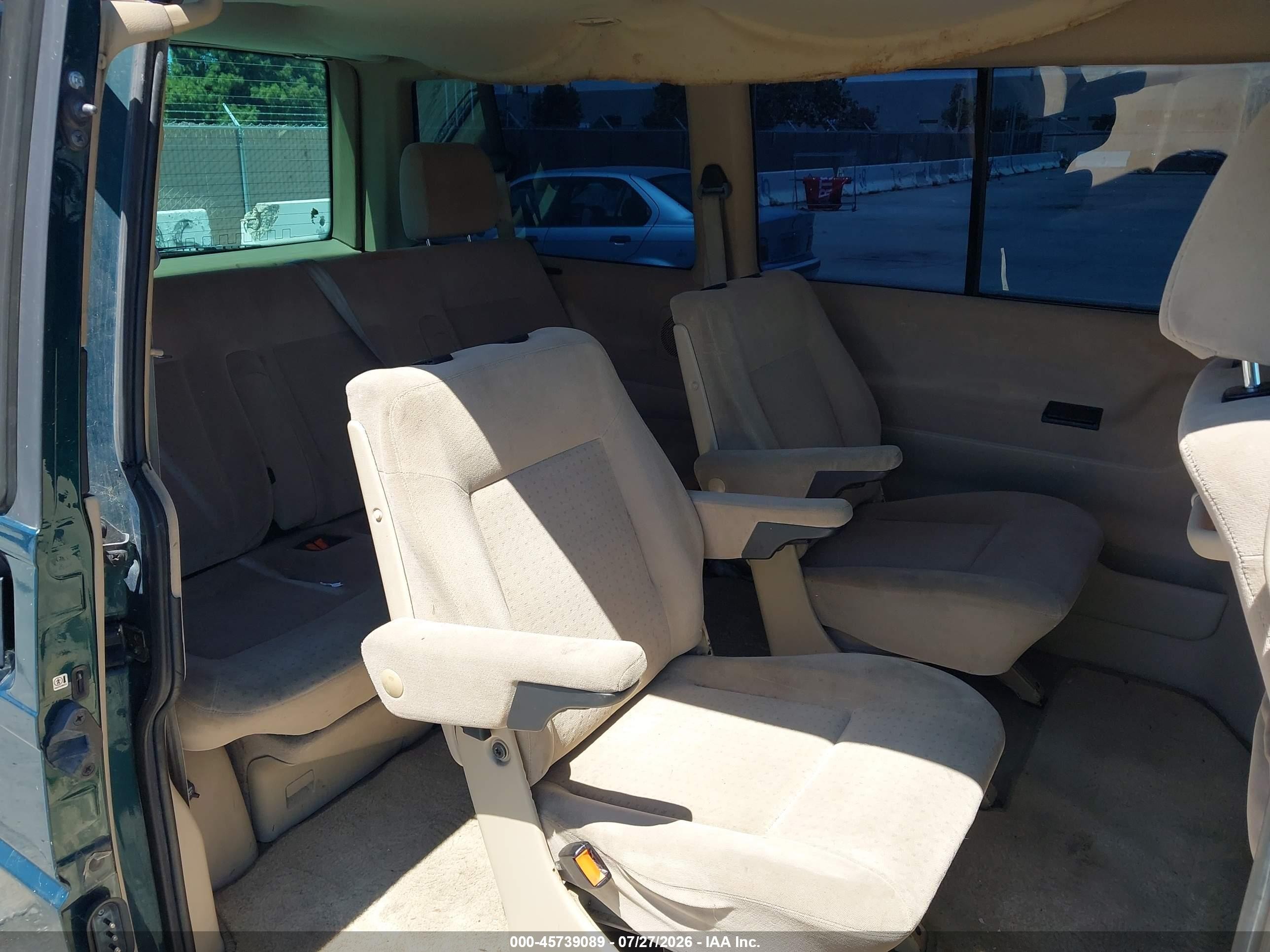 2002 Volkswagen Eurovan Gls Green vin: WV2KB47002H061841