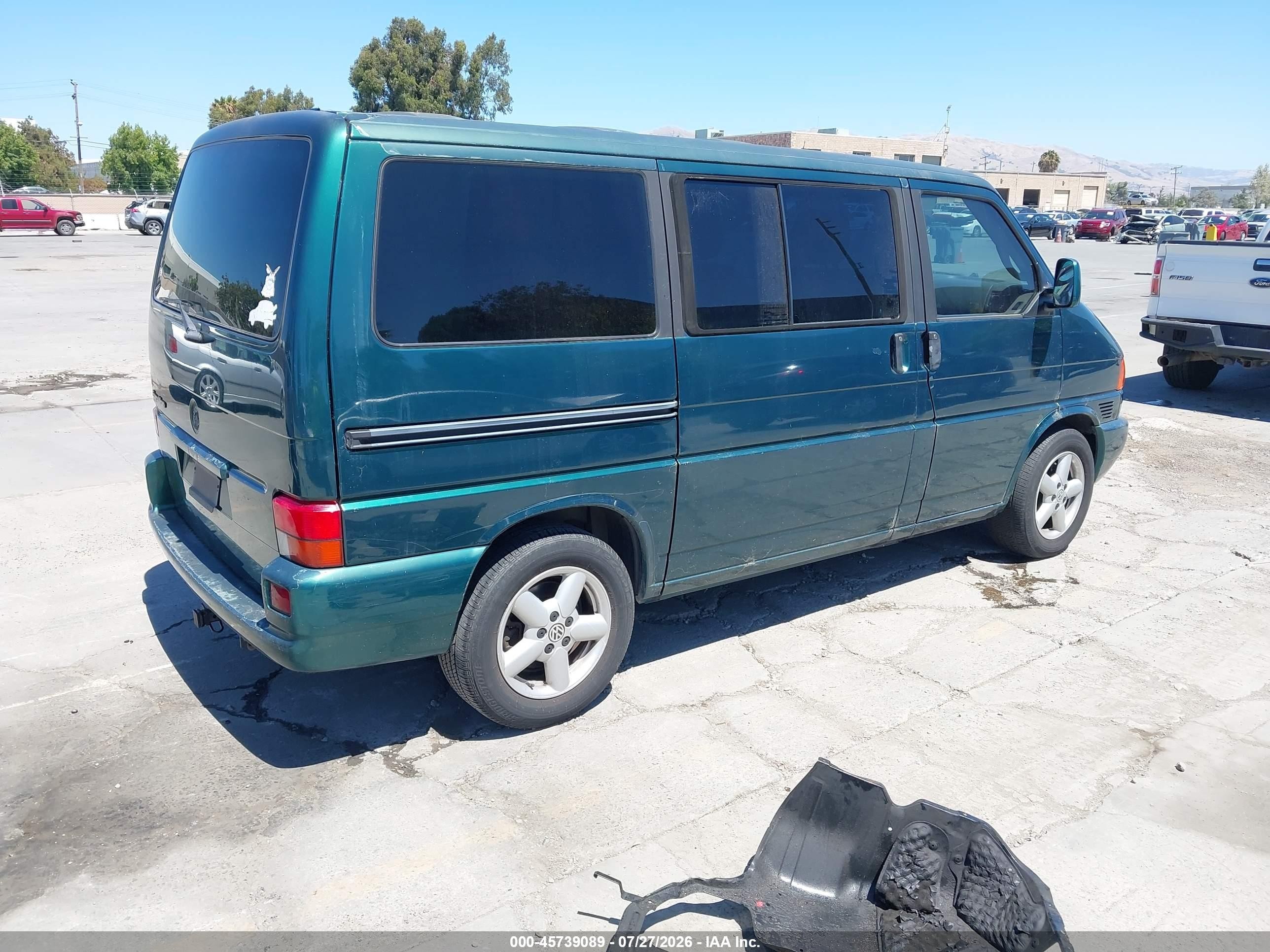 2002 Volkswagen Eurovan Gls Green vin: WV2KB47002H061841