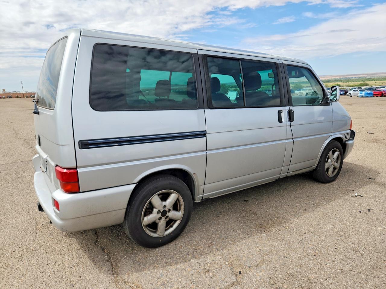 2002 Volkswagen Eurovan Gls Серебряный vin: WV2KB47012H060018