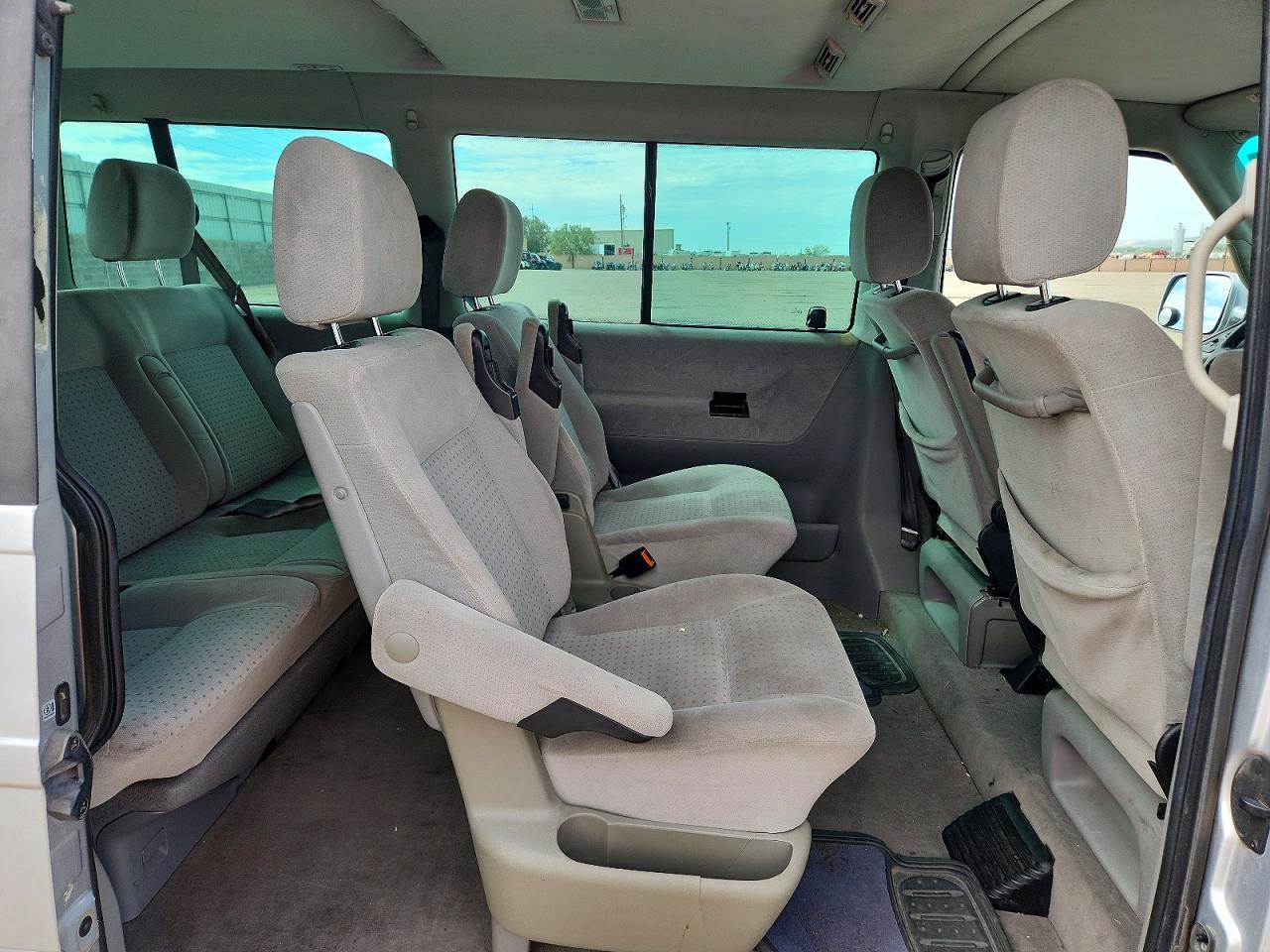 2002 Volkswagen Eurovan Gls Серебряный vin: WV2KB47012H060018