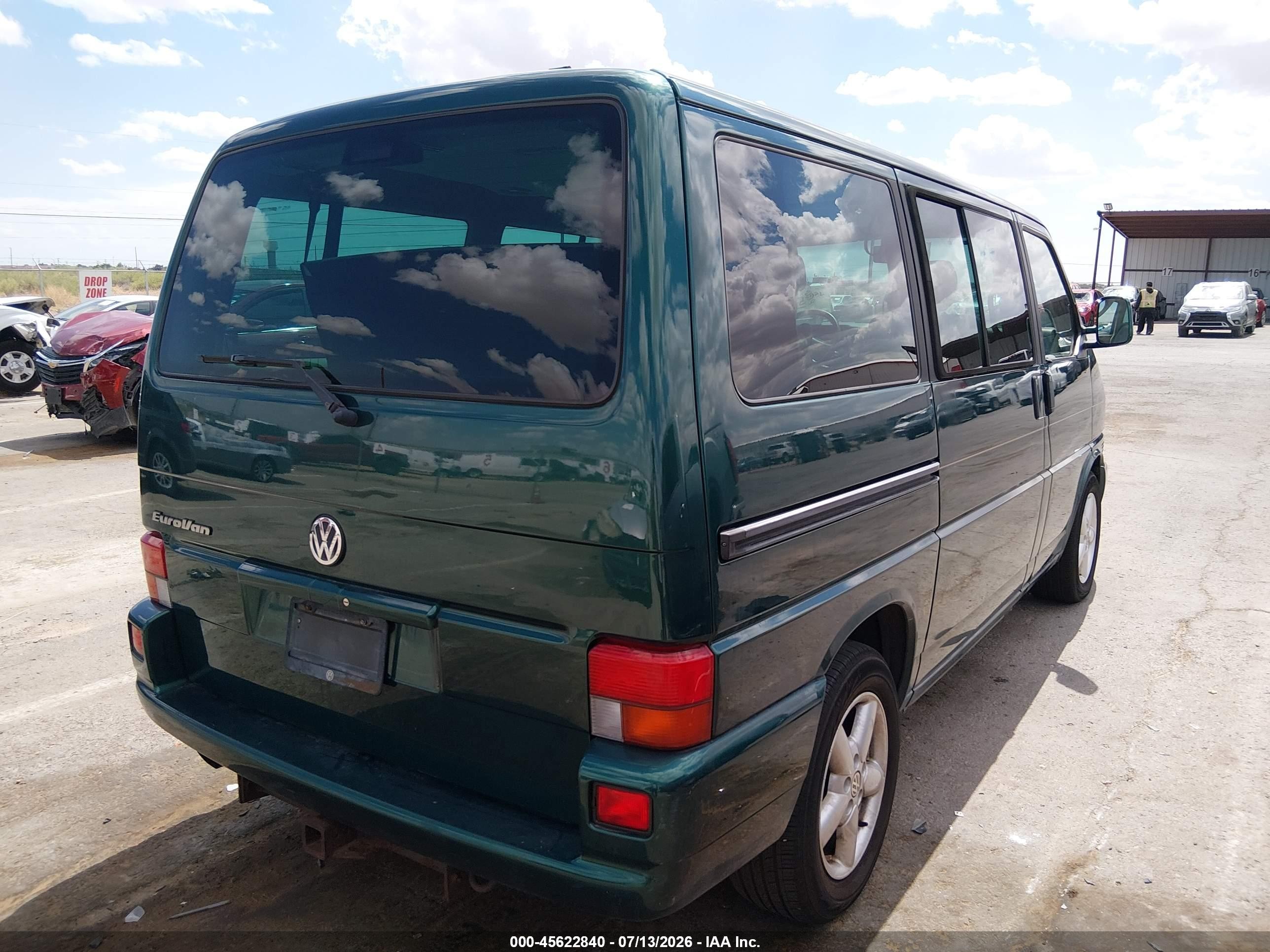2001 Volkswagen Eurovan Gls Зеленый vin: WV2KB47021H147649