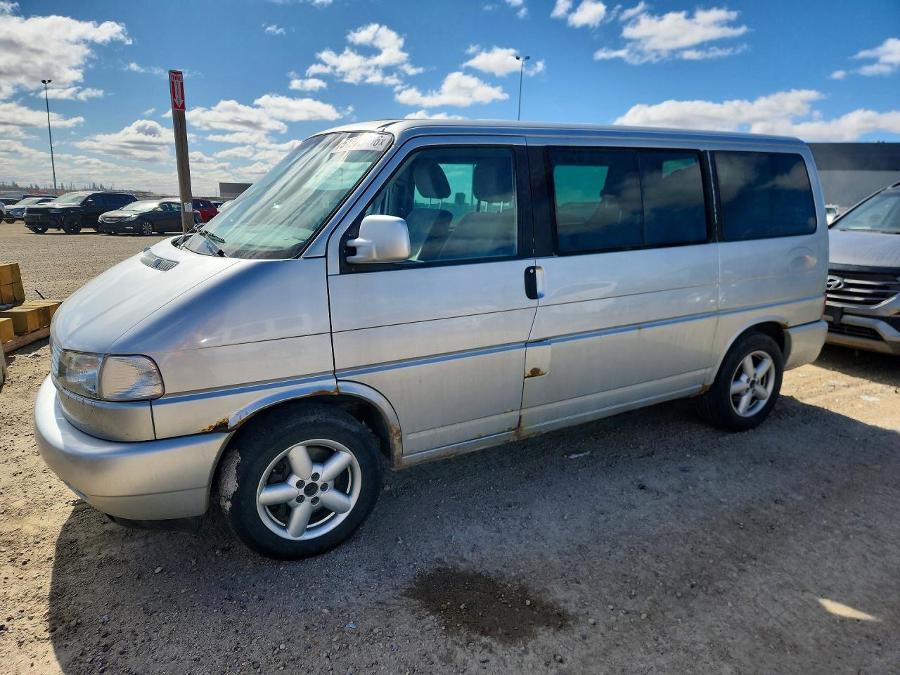 WV2KB47063H032801