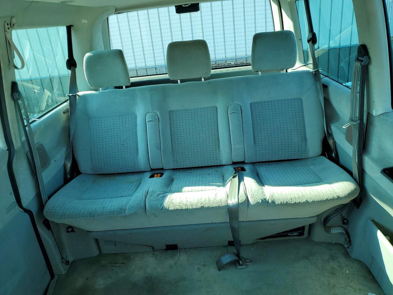 2002 Volkswagen Eurovan Gls Белый vin: WV2KB47092H001928