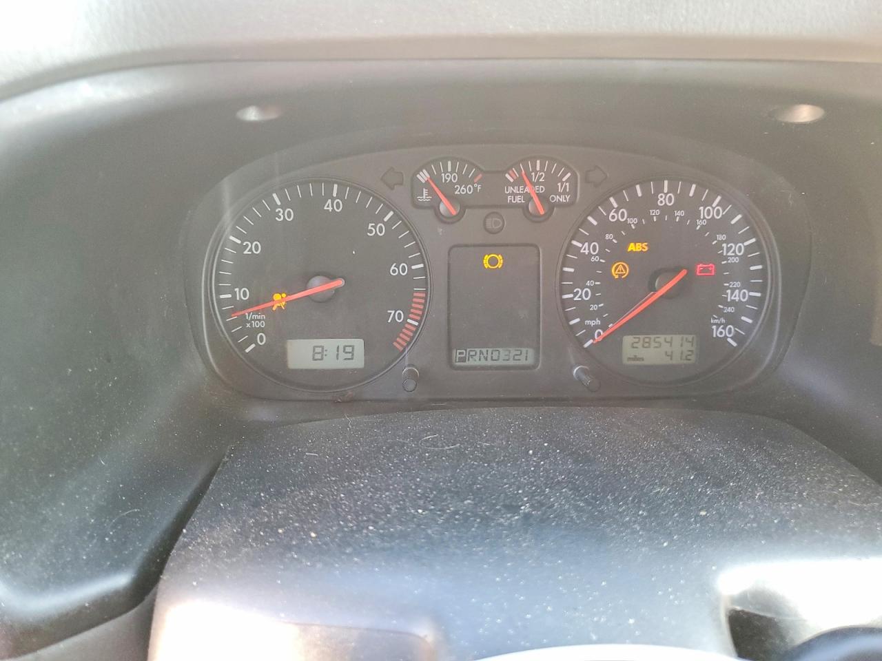 2002 Volkswagen Eurovan Gls Белый vin: WV2KB47092H001928
