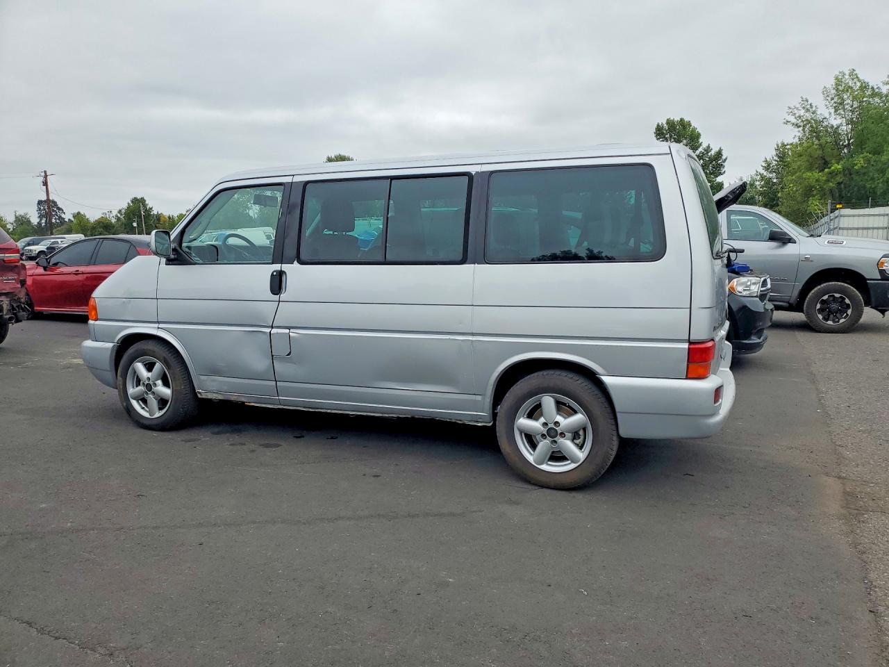 2003 Volkswagen Eurovan Gls Серебряный vin: WV2KB470X3H038634