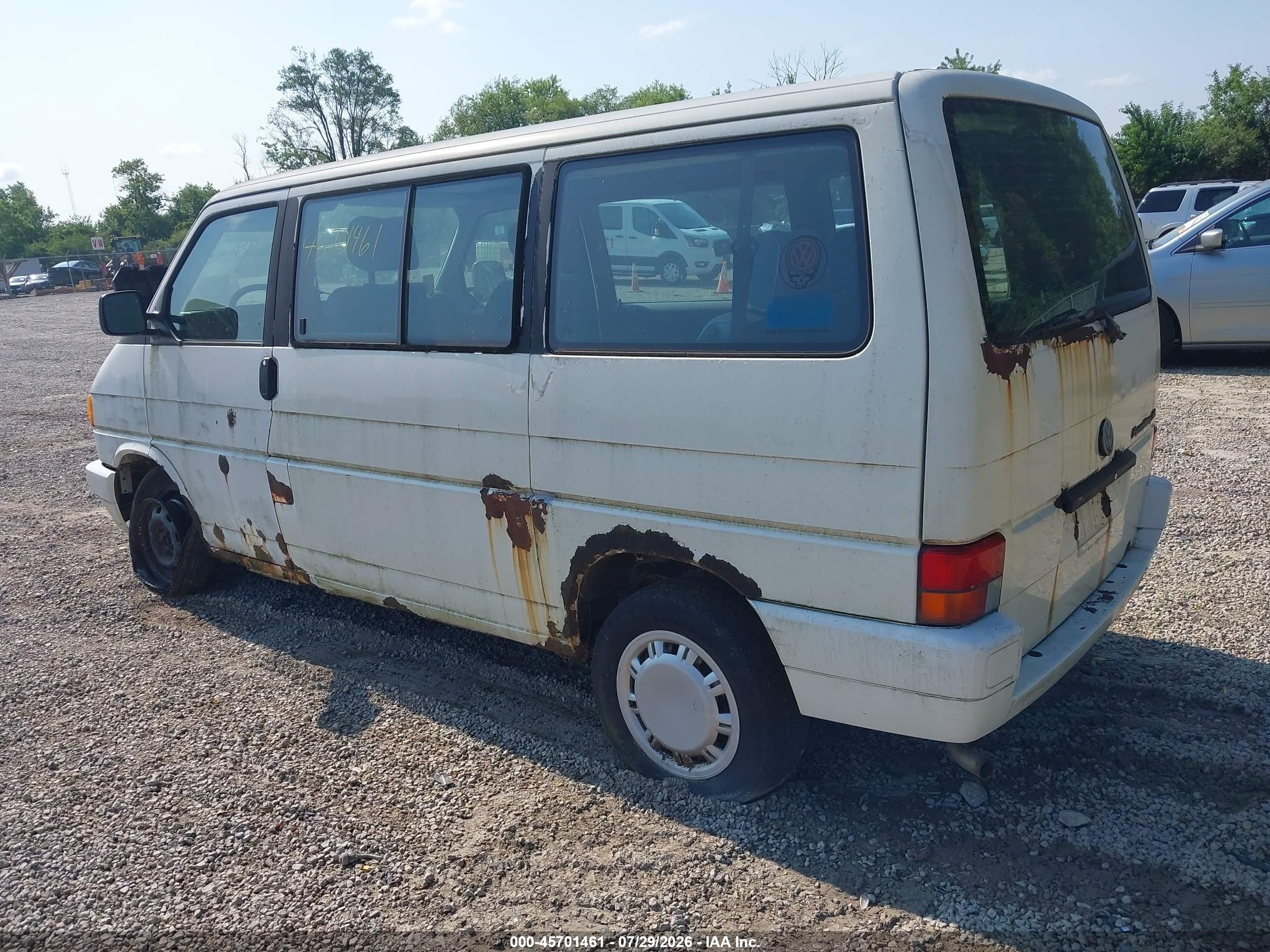 1993 Volkswagen Eurovan Gl White vin: WV2KC0704PH058566