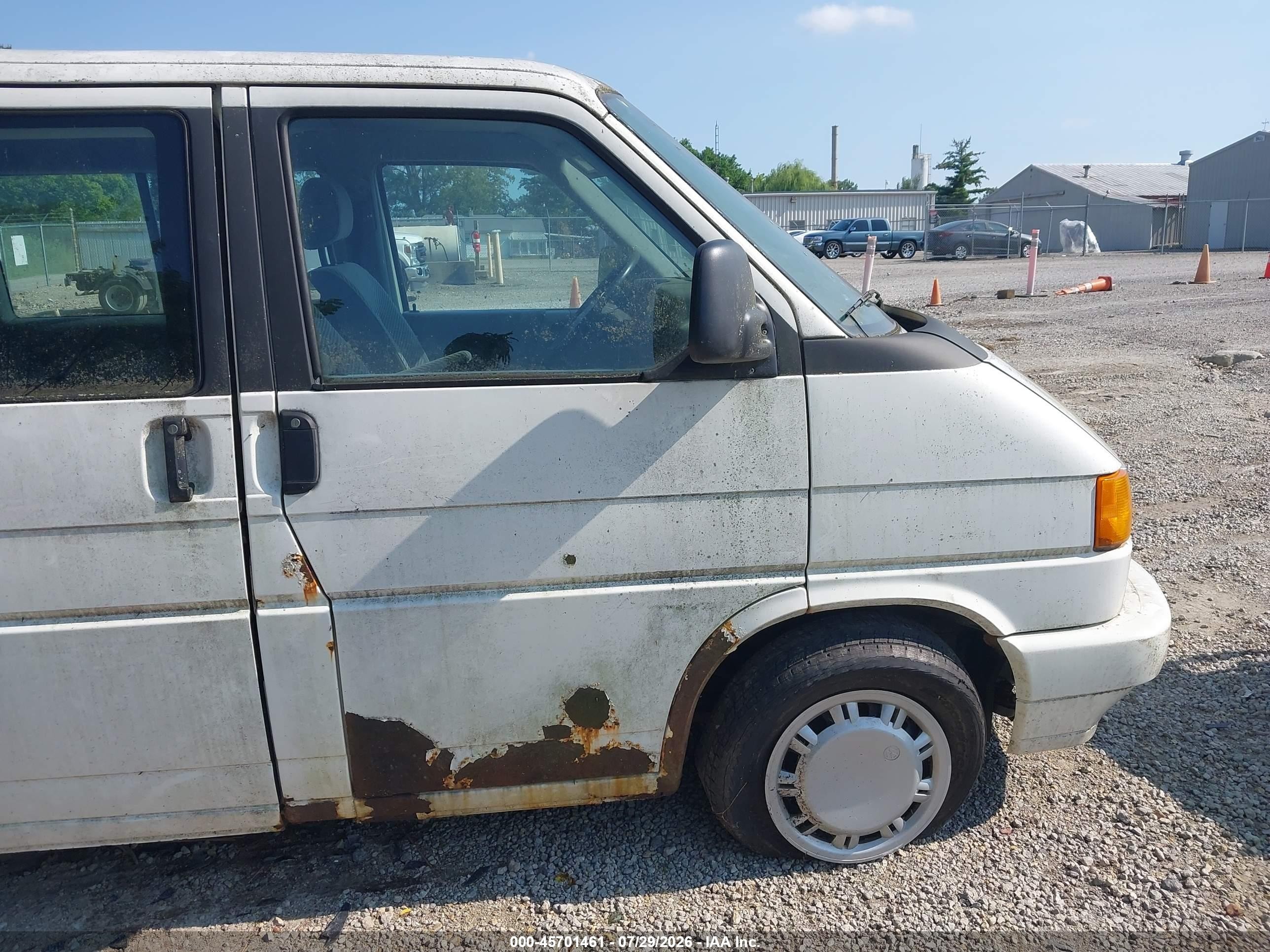 1993 Volkswagen Eurovan Gl White vin: WV2KC0704PH058566