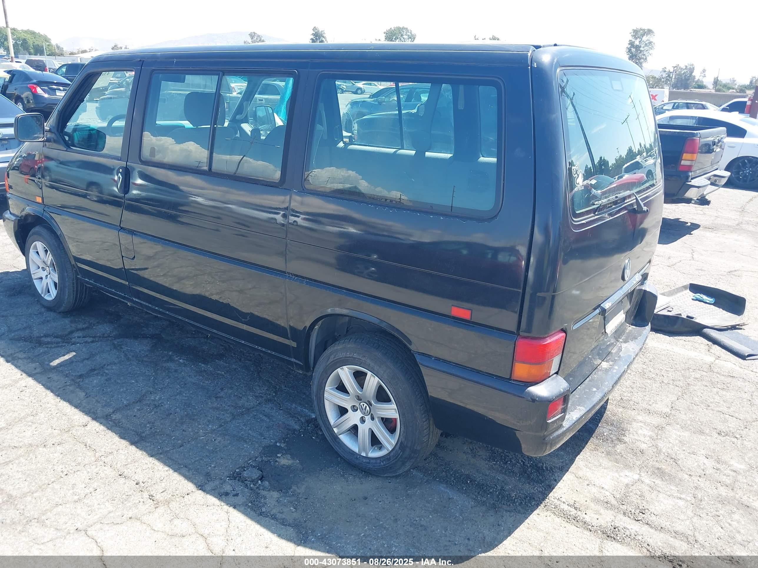 1999 Volkswagen Eurovan Gls Черный vin: WV2KH2707XH001209