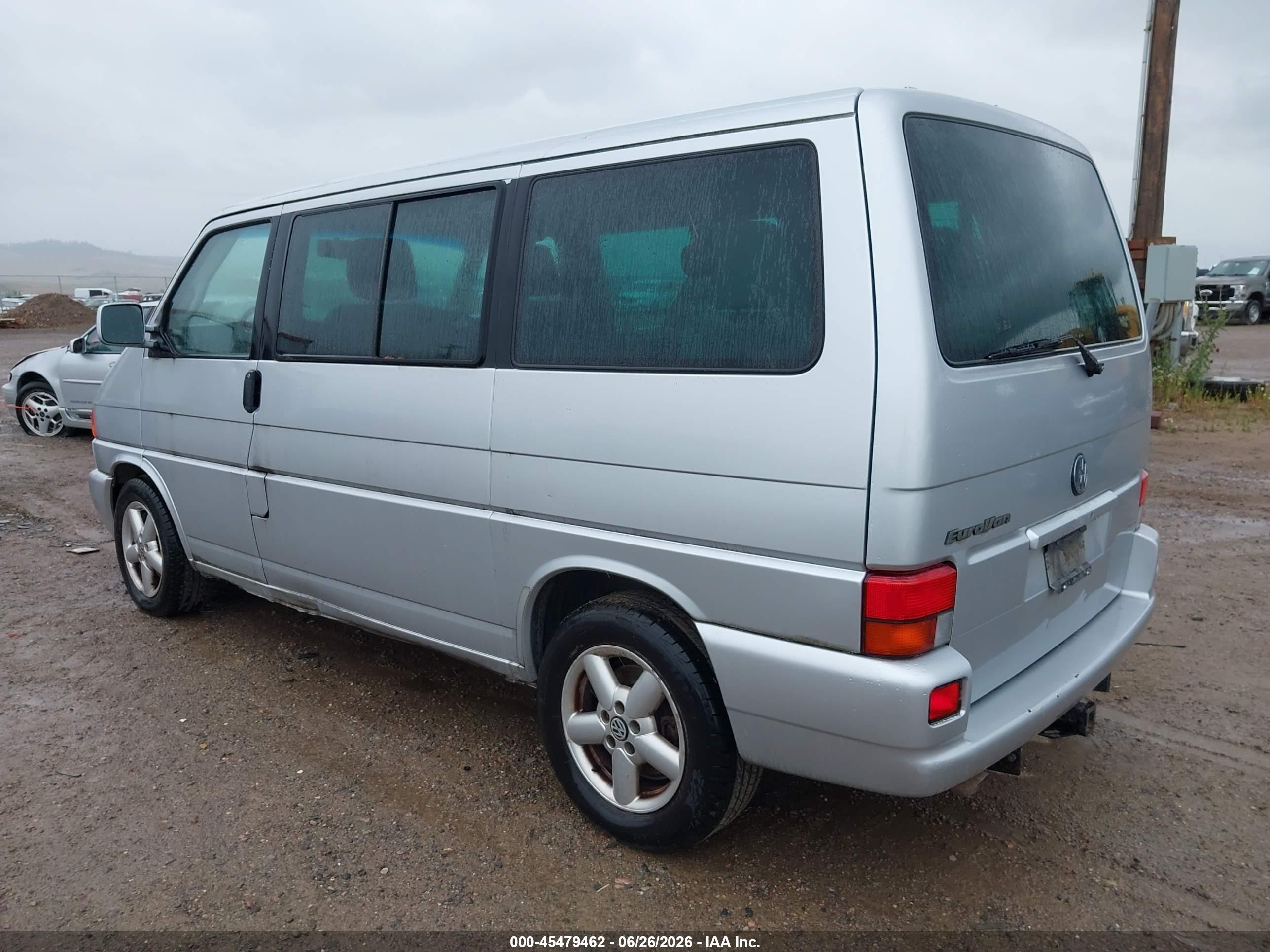 2002 Volkswagen Eurovan Mv Silver vin: WV2MB47012H007554