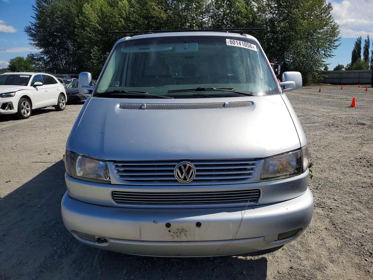2003 Volkswagen Eurovan Mv Серебряный vin: WV2MB47013H001674