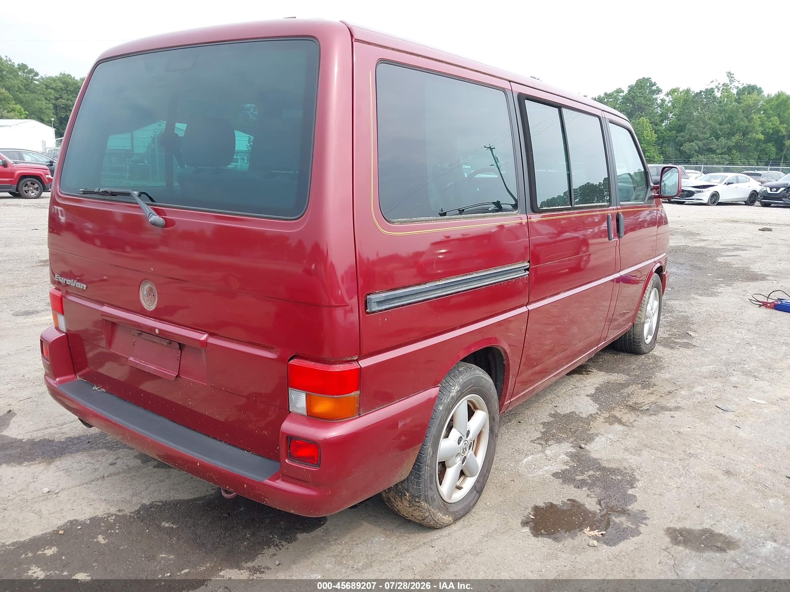 2002 Volkswagen Eurovan Mv Красный vin: WV2MB47022H091884