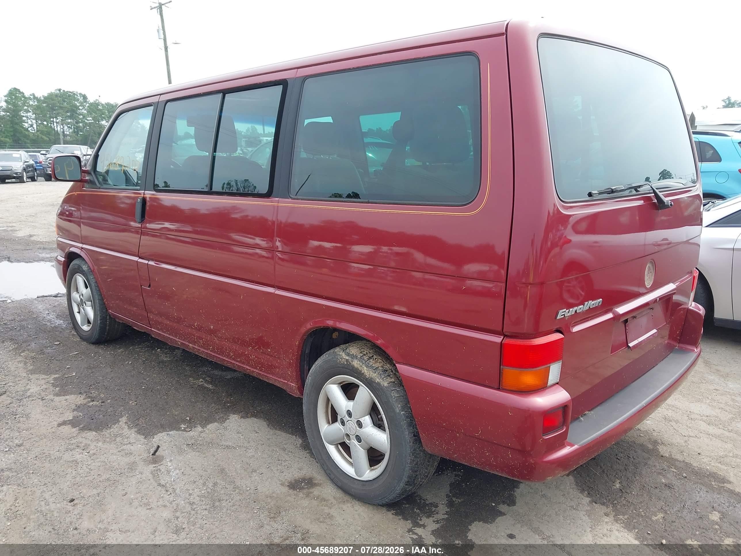 2002 Volkswagen Eurovan Mv Красный vin: WV2MB47022H091884