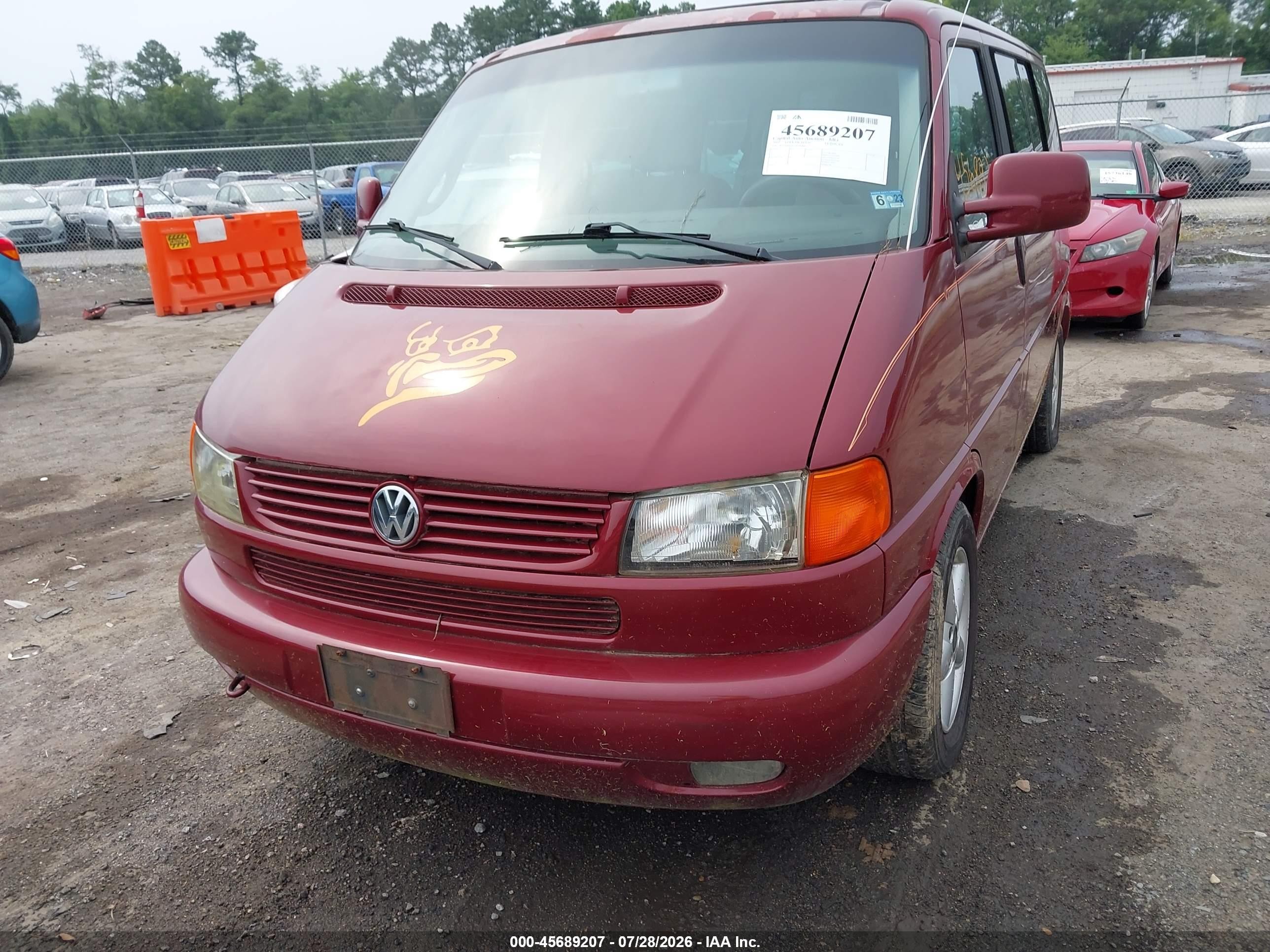 2002 Volkswagen Eurovan Mv Красный vin: WV2MB47022H091884