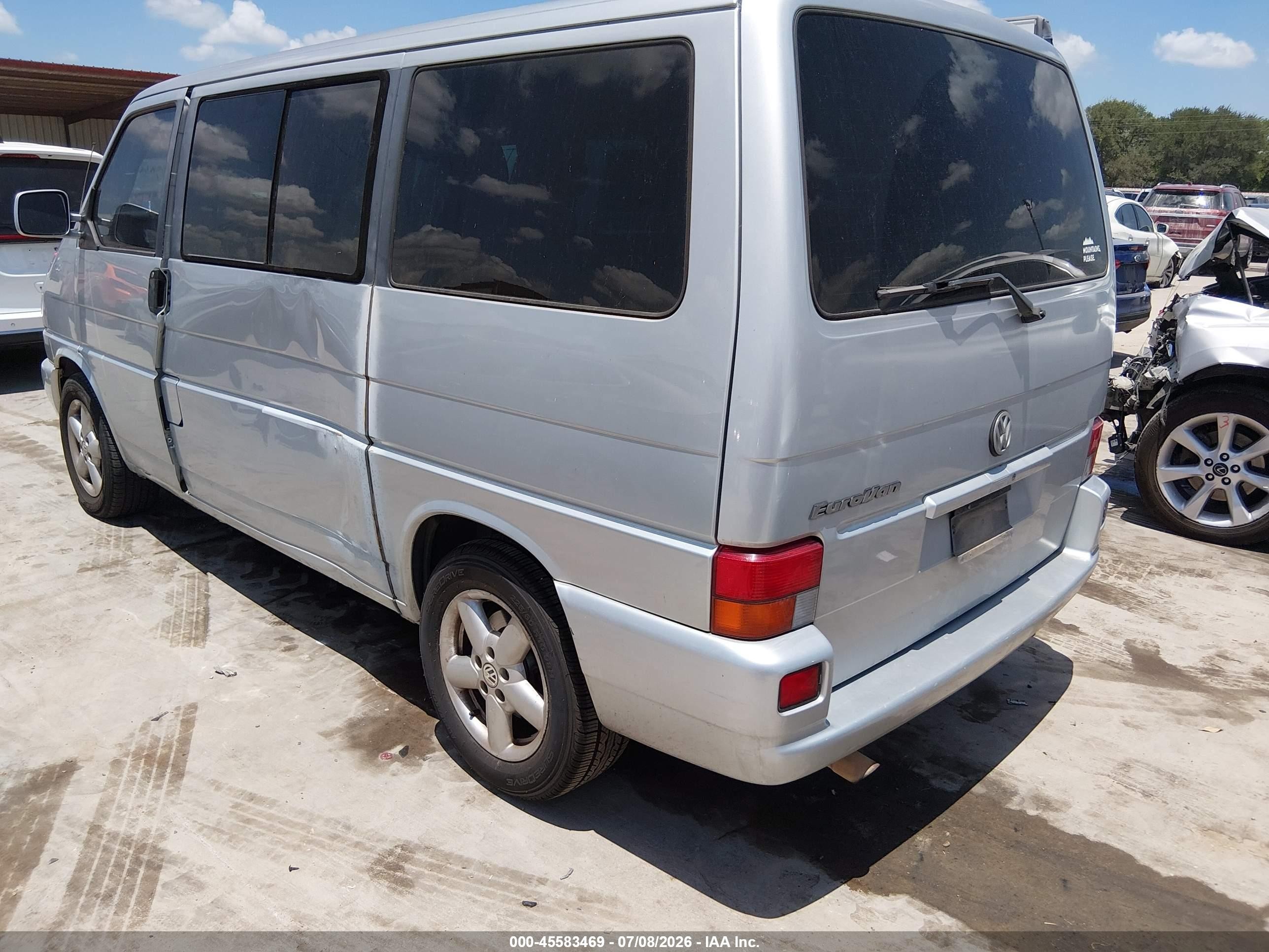 2003 Volkswagen Eurovan Mv Silver vin: WV2MB47063H012444