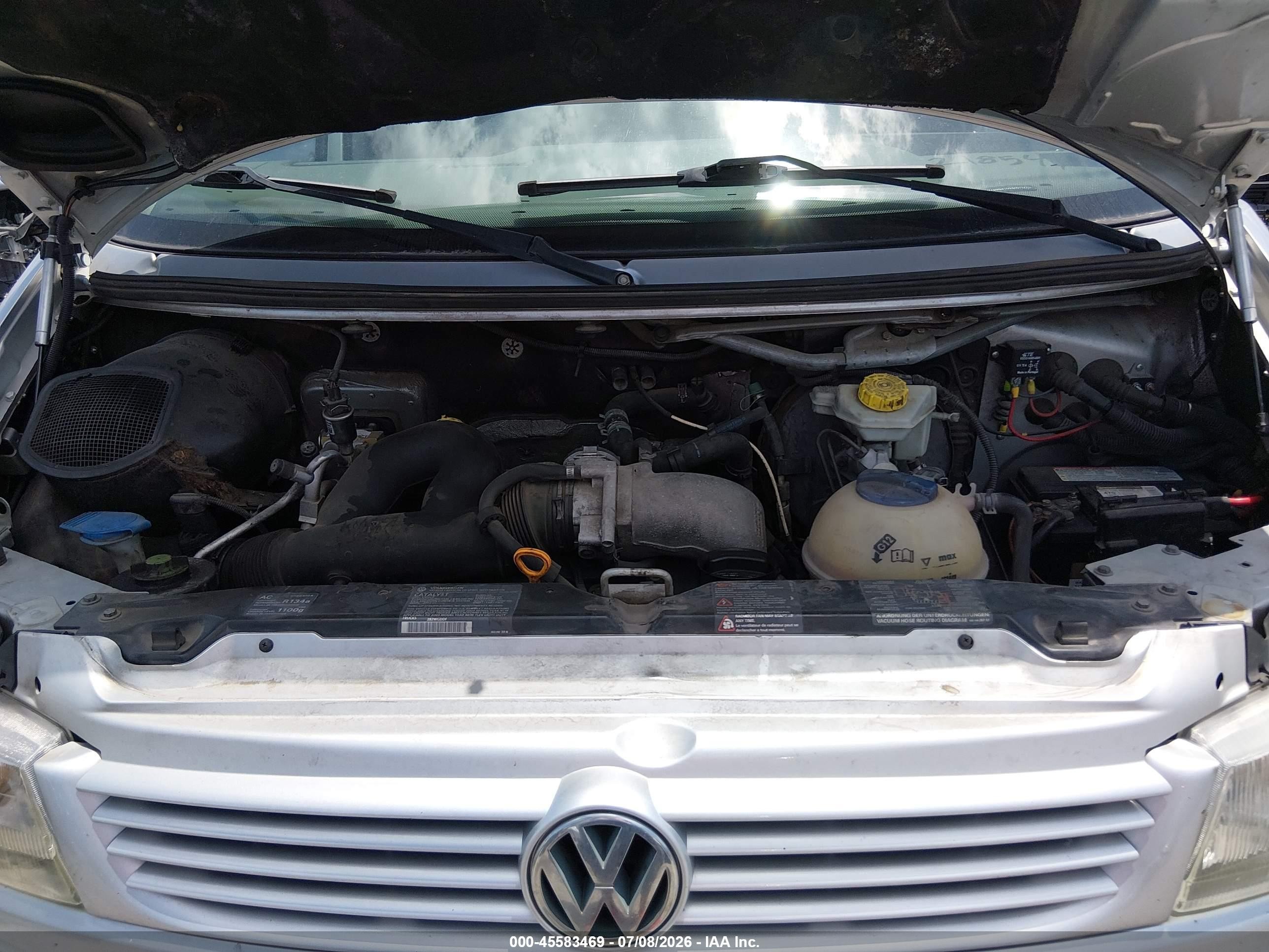 2003 Volkswagen Eurovan Mv Silver vin: WV2MB47063H012444
