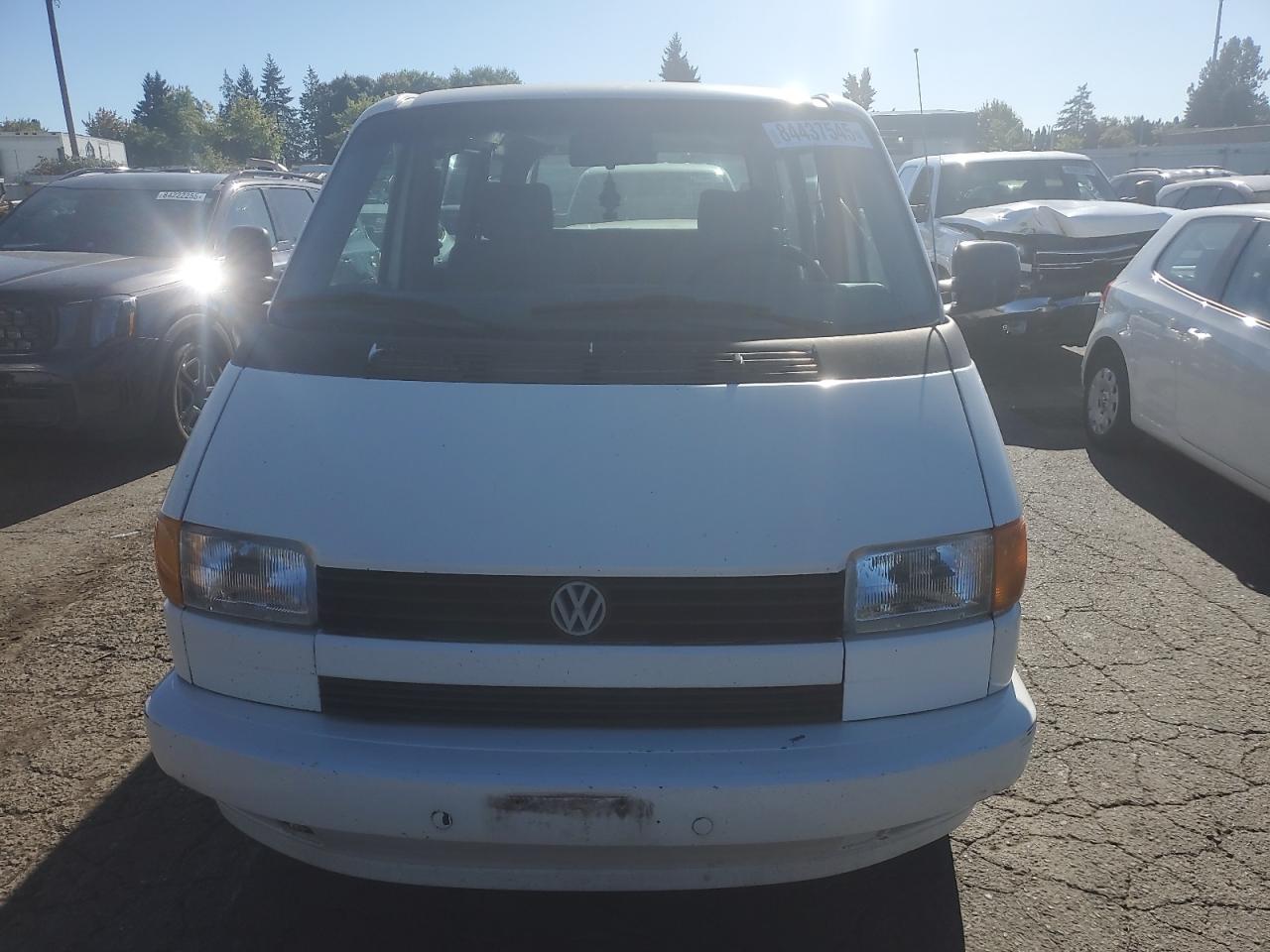 1993 Volkswagen Eurovan Mv Кремовый vin: WV2MC0701PH015733