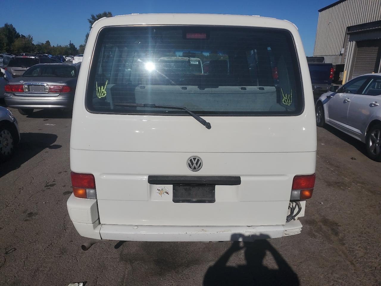 1993 Volkswagen Eurovan Mv Кремовый vin: WV2MC0701PH015733