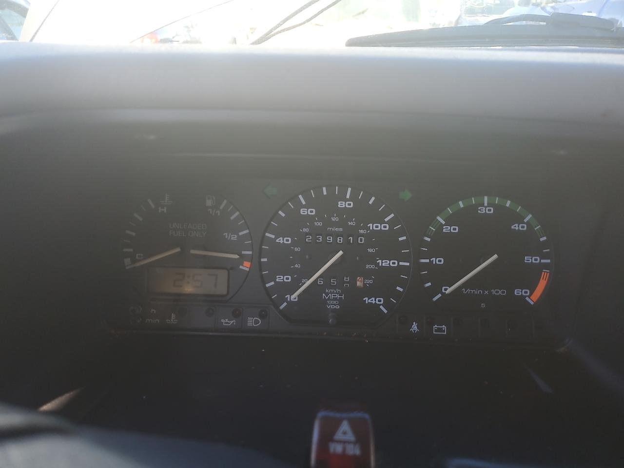 1993 Volkswagen Eurovan Mv Кремовый vin: WV2MC0701PH015733
