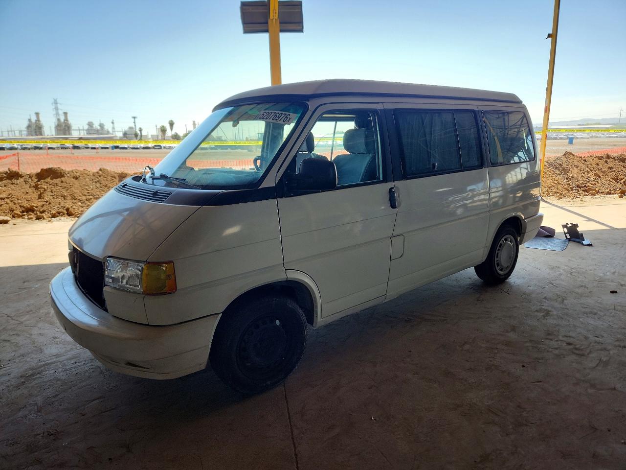 1993 Volkswagen Eurovan Mv White vin: WV2MC0701PH070974