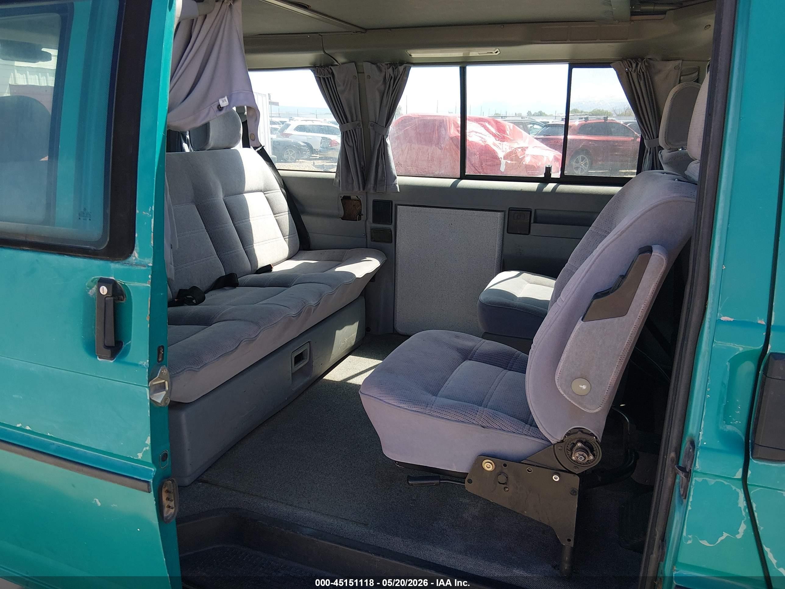 1993 Volkswagen Eurovan Mv Зеленый vin: WV2MC0702PH021251