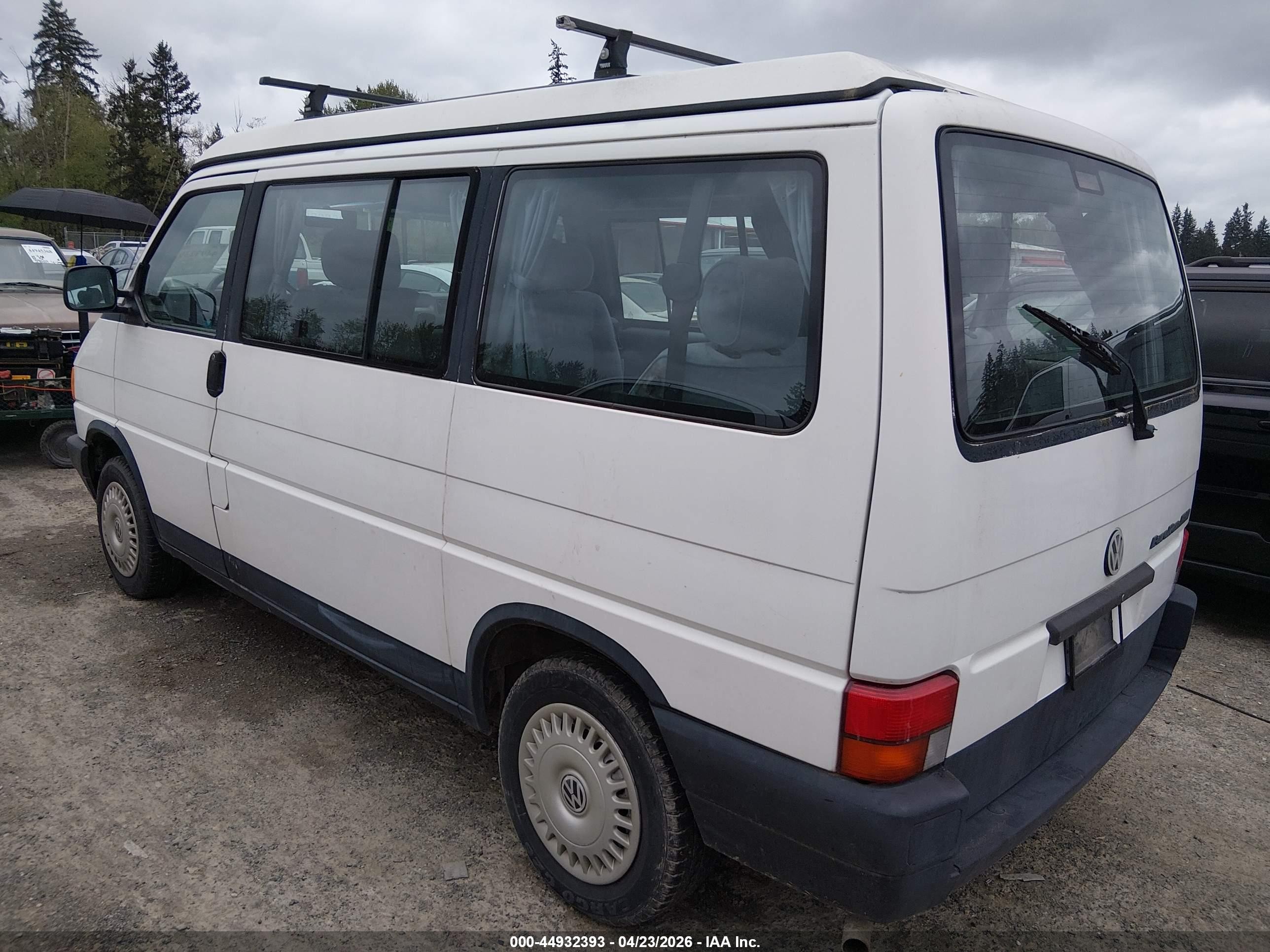1993 Volkswagen Eurovan Mv Белый vin: WV2MC0705PH050226